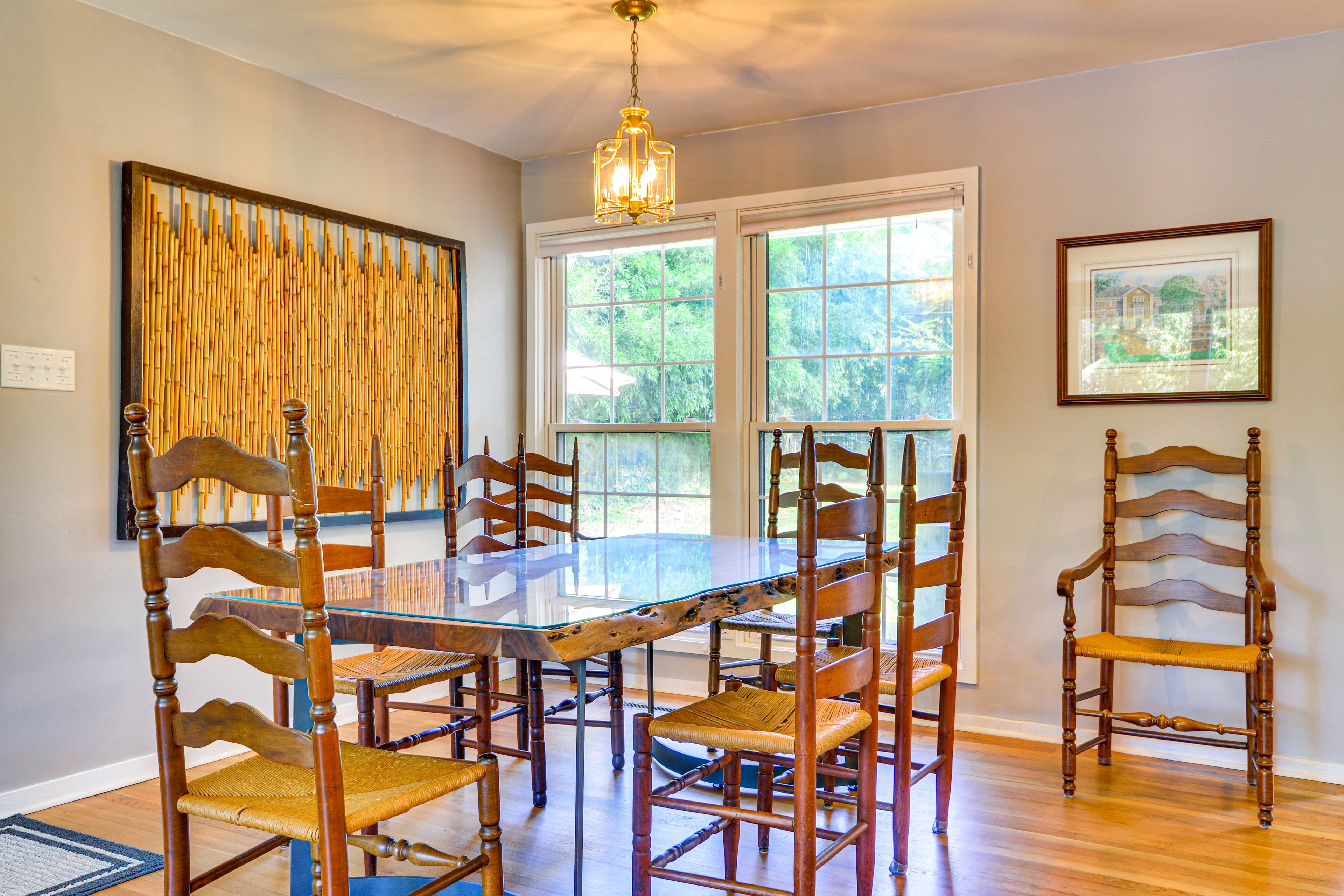 6-Person Dining Table | Dishware & Flatware
