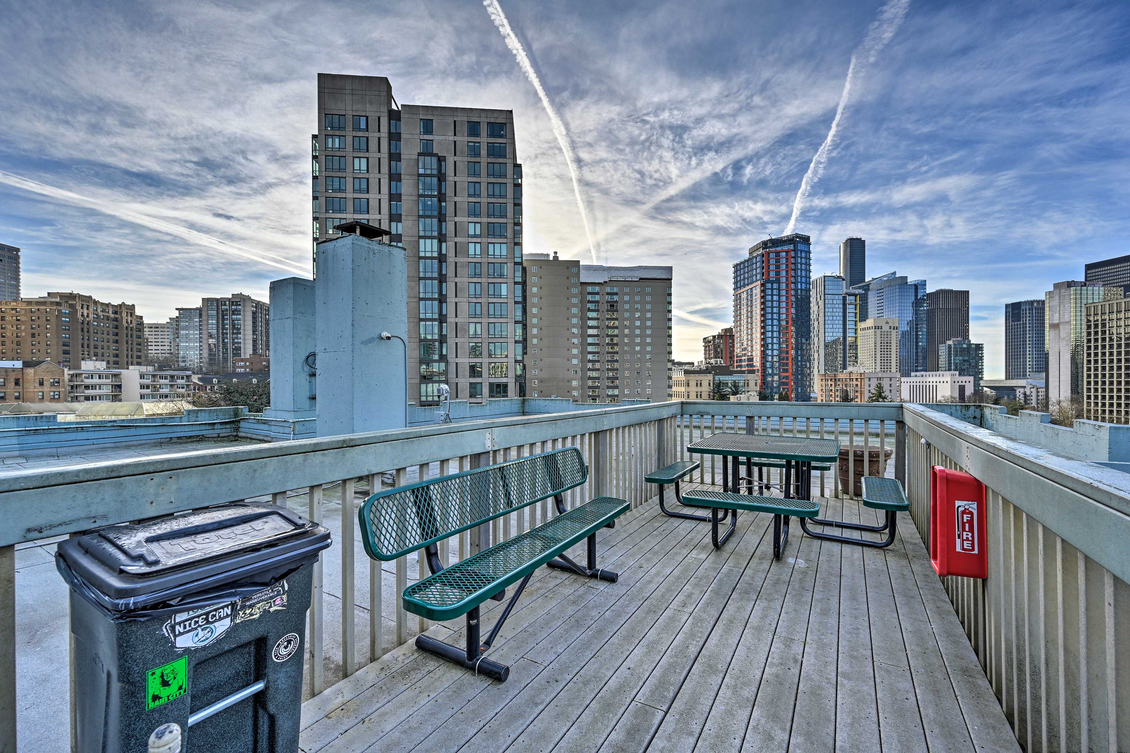 Roof Deck | Picnic Table