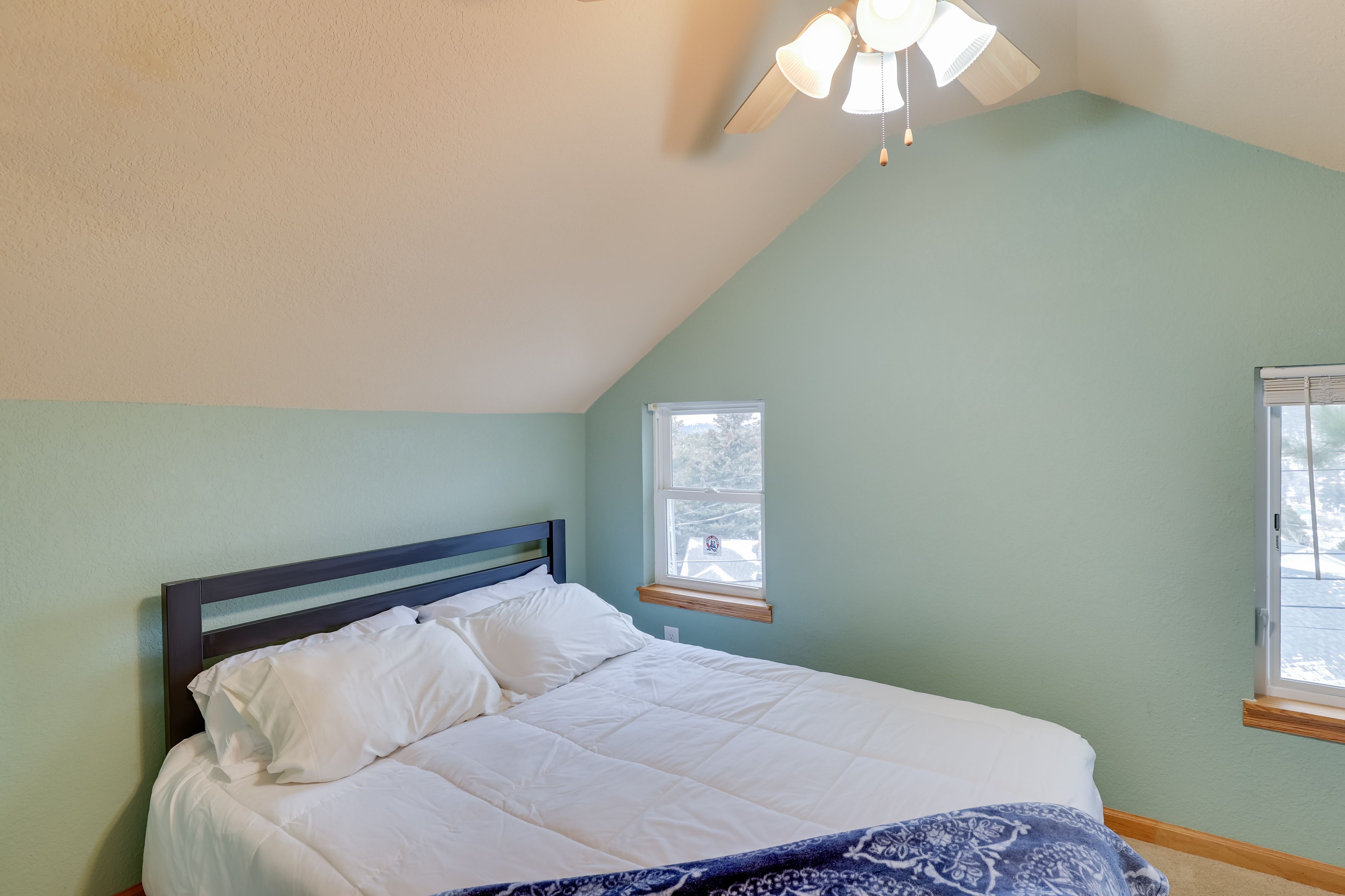 Bedroom 3 | Full Bed | 2nd Floor