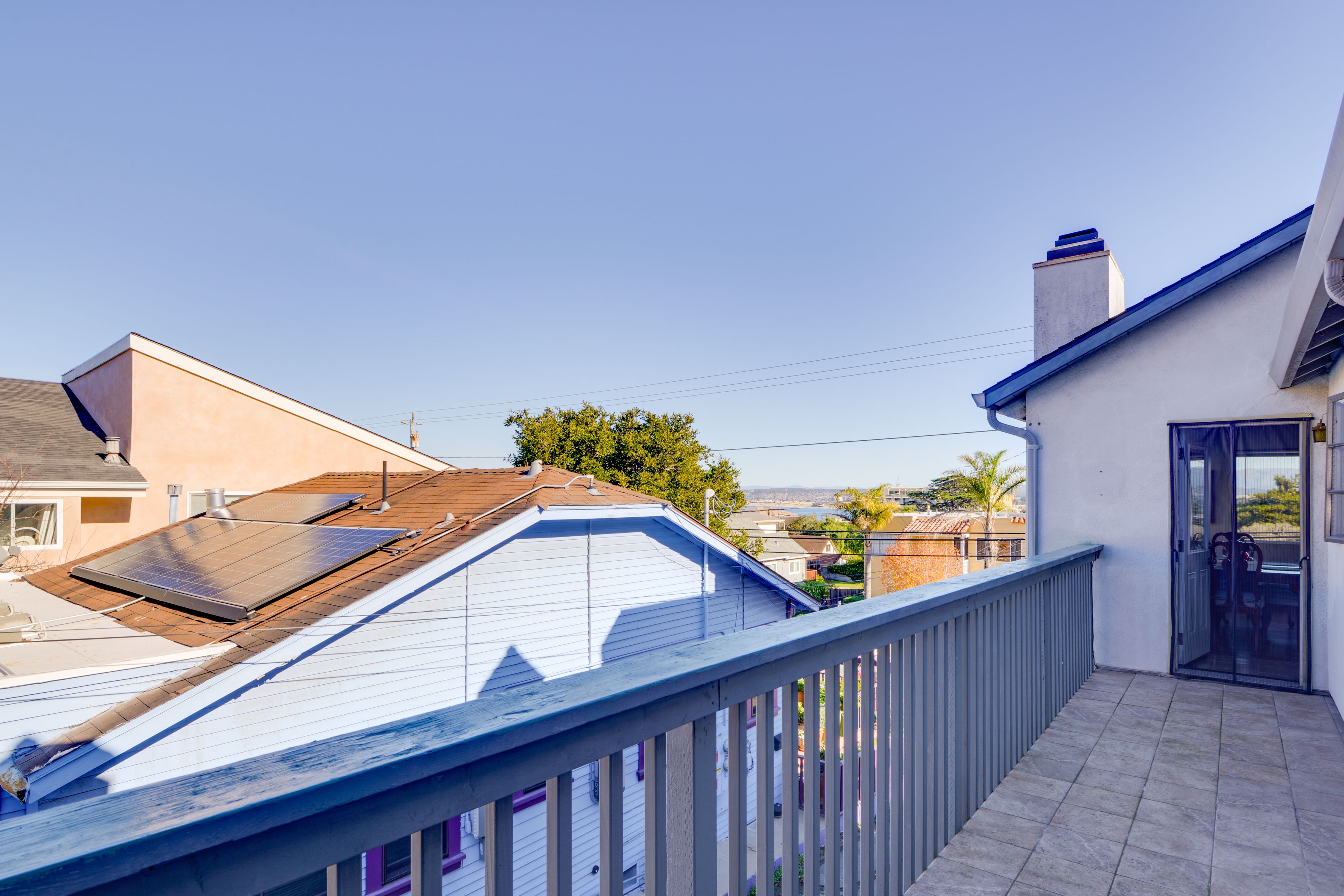 Balcony | Beach Chairs, Towels & Umbrella Provided