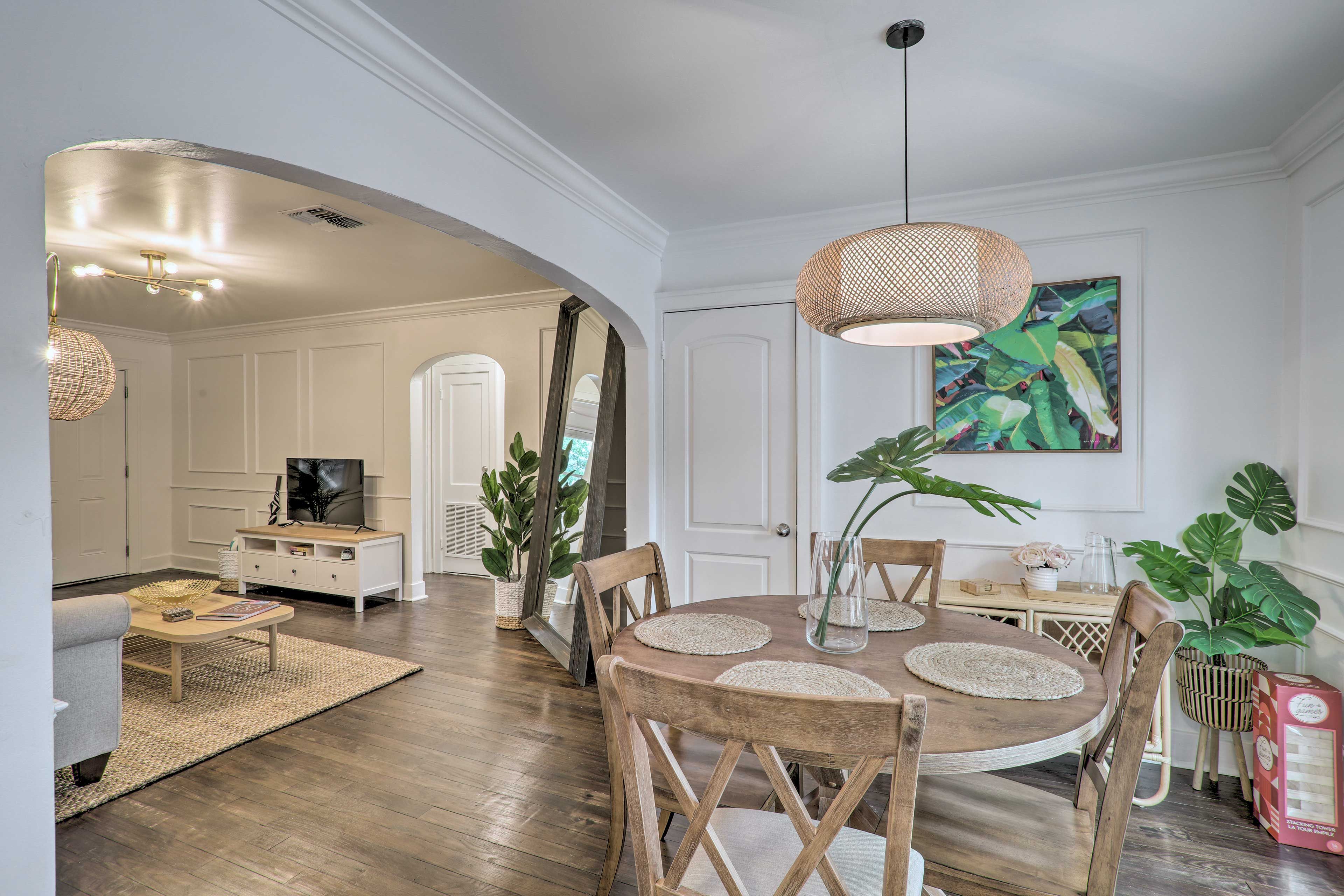 Living Room & Dining Area