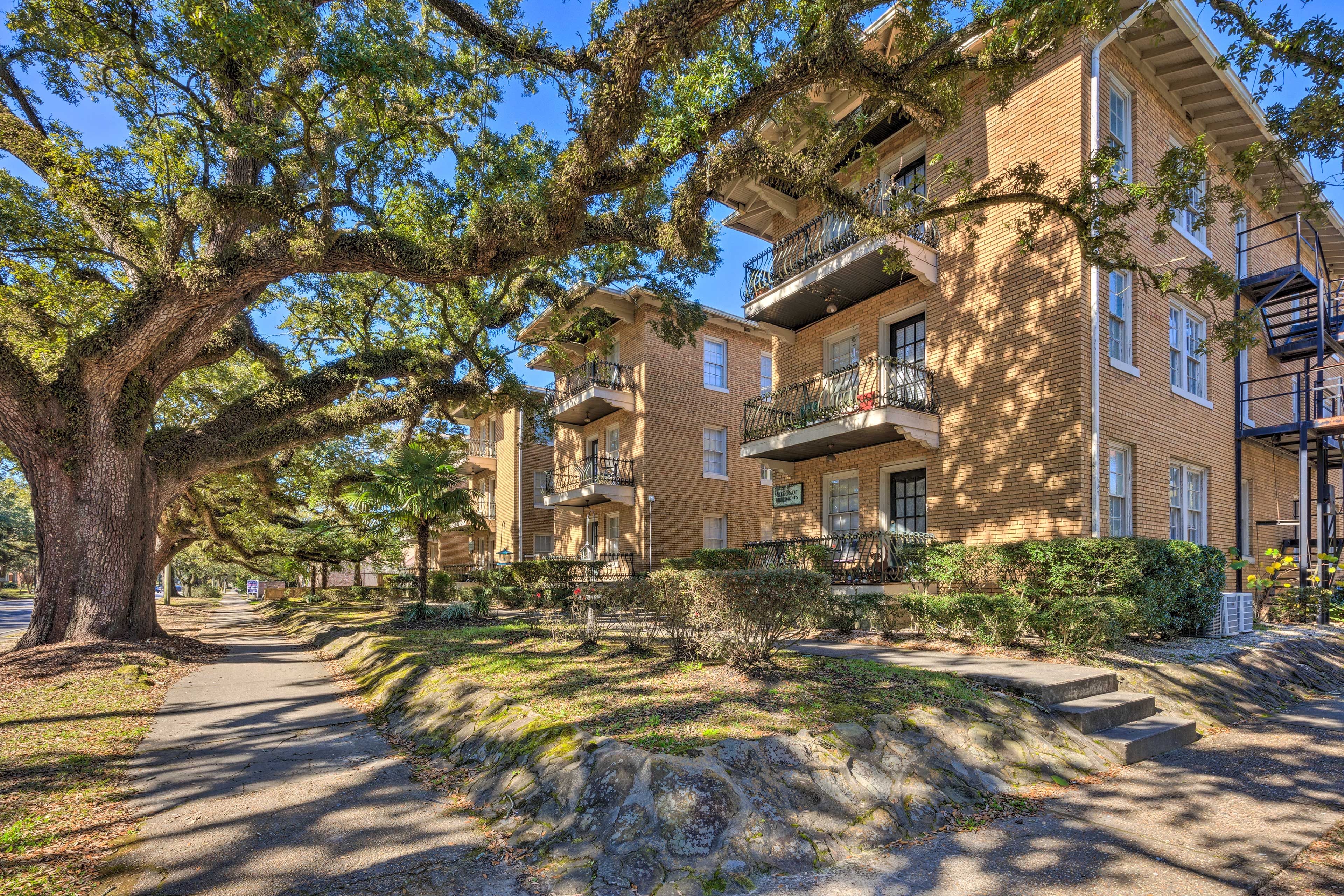 Mobile Vacation Rental | 3rd Floor | Studio | 1BA | Stairs Required for Access