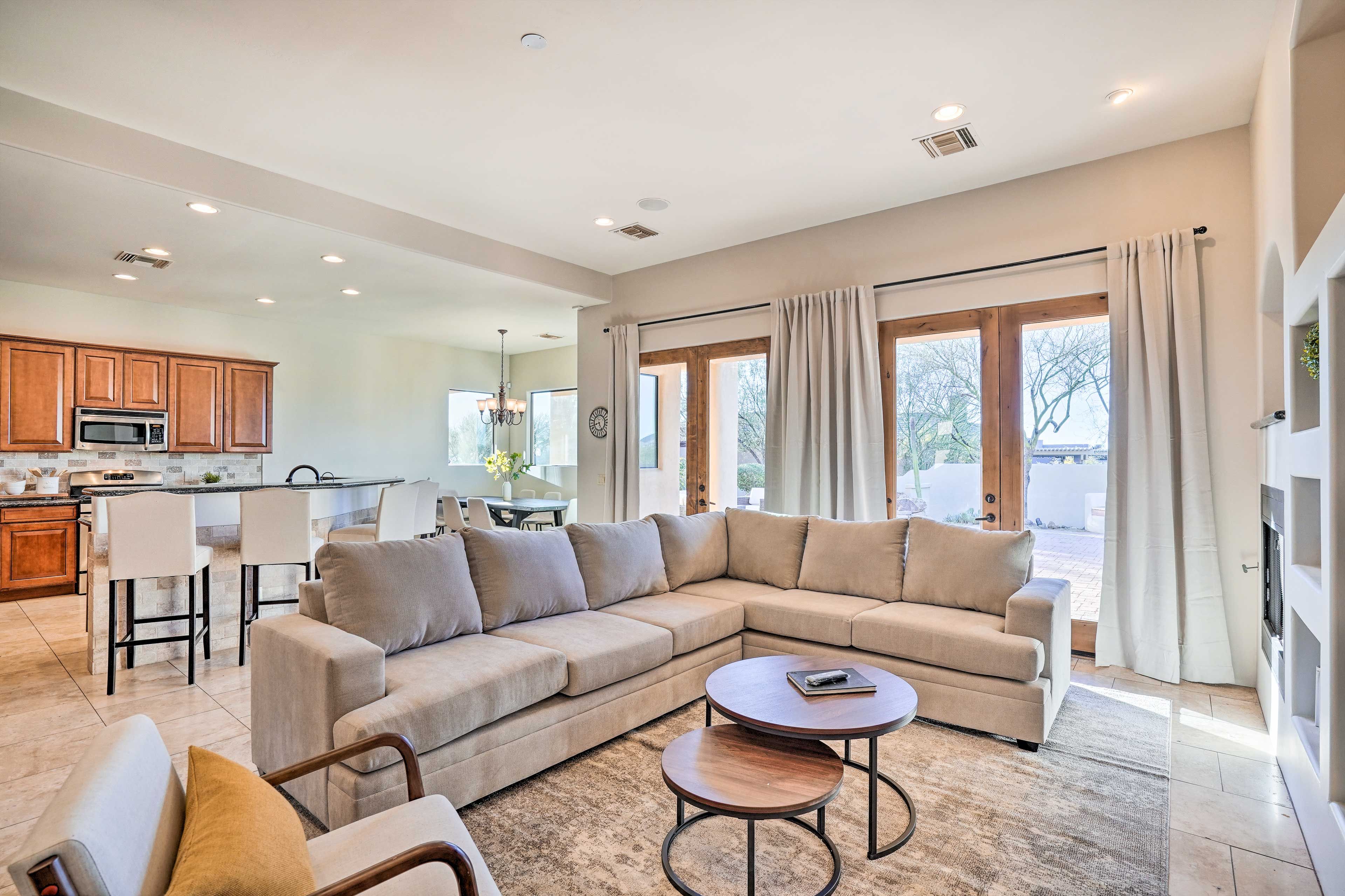 Living Room | Complimentary Toiletries