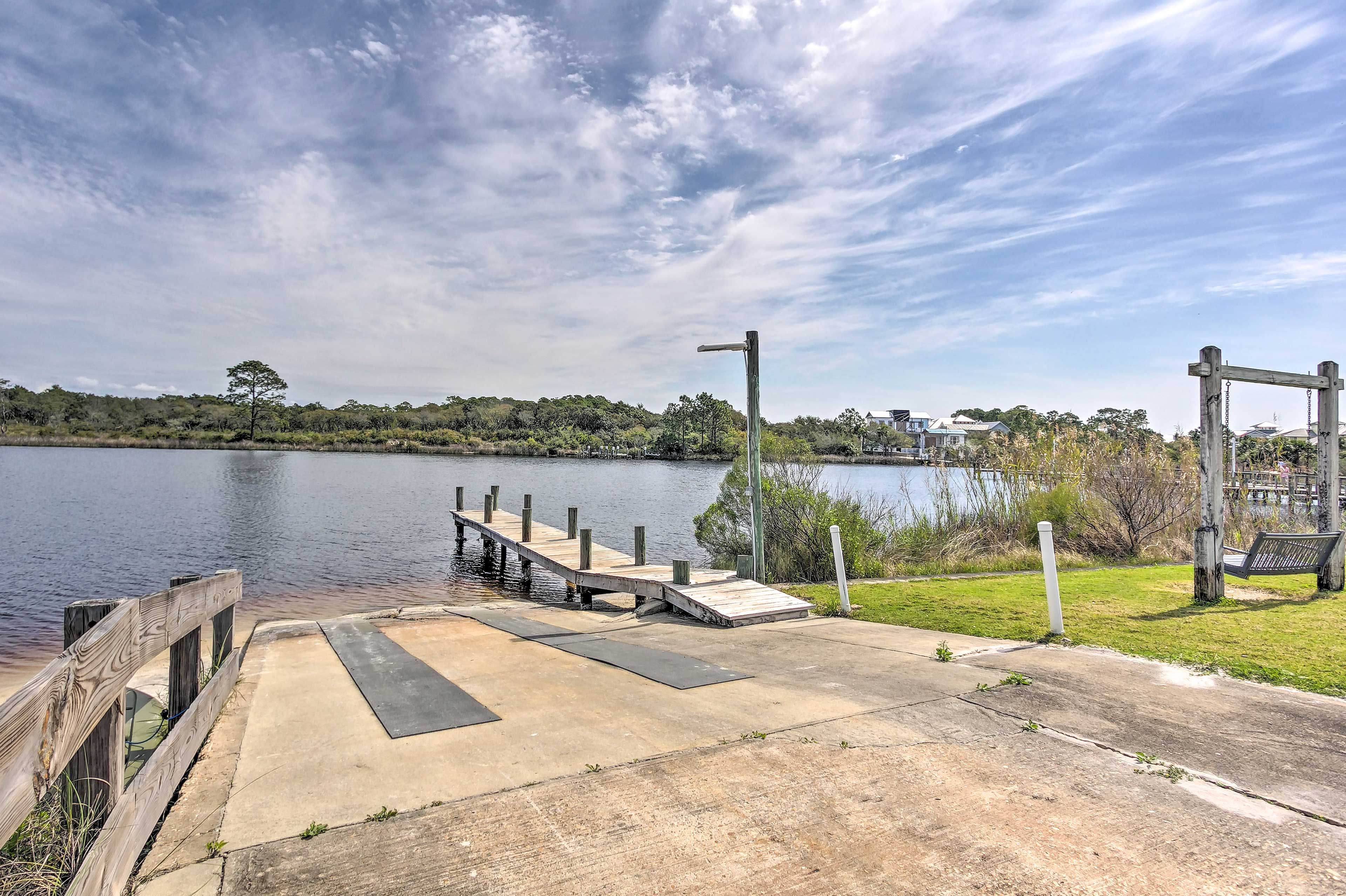 Community Amenities | Boat Ramp