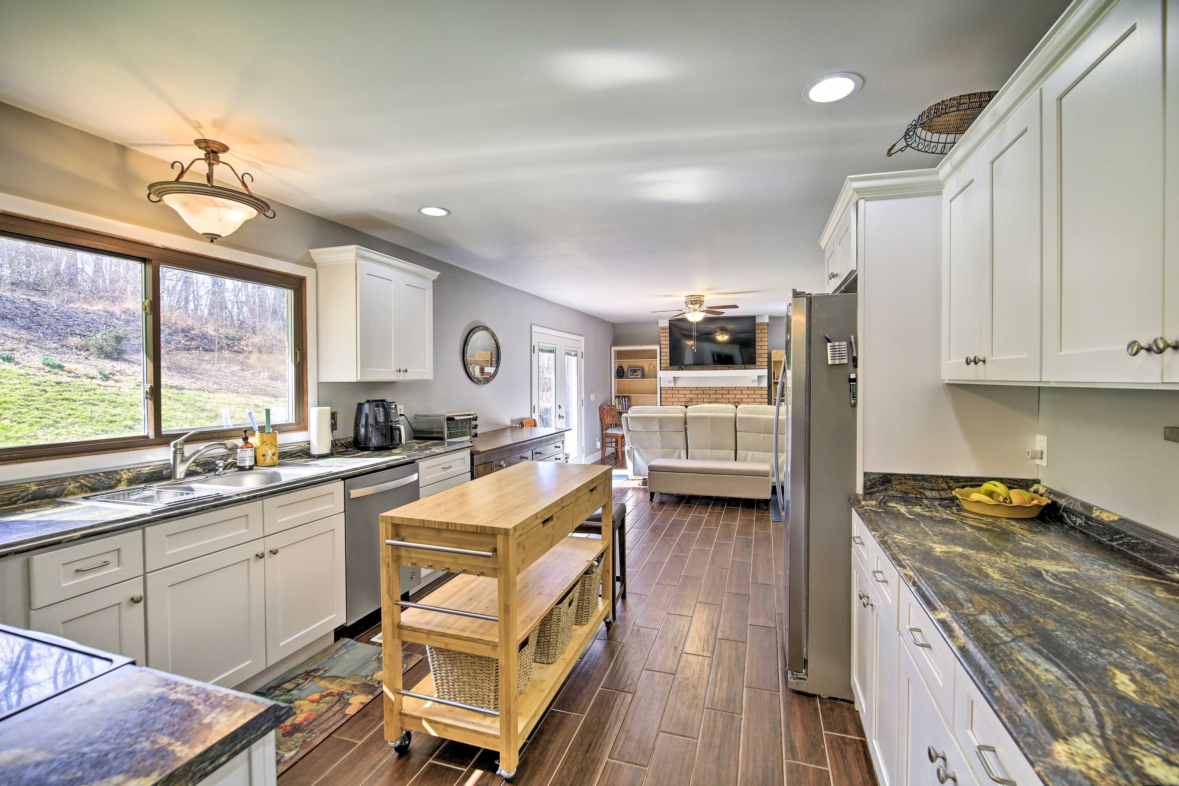 Kitchen | Fully Equipped | Cooking Basics