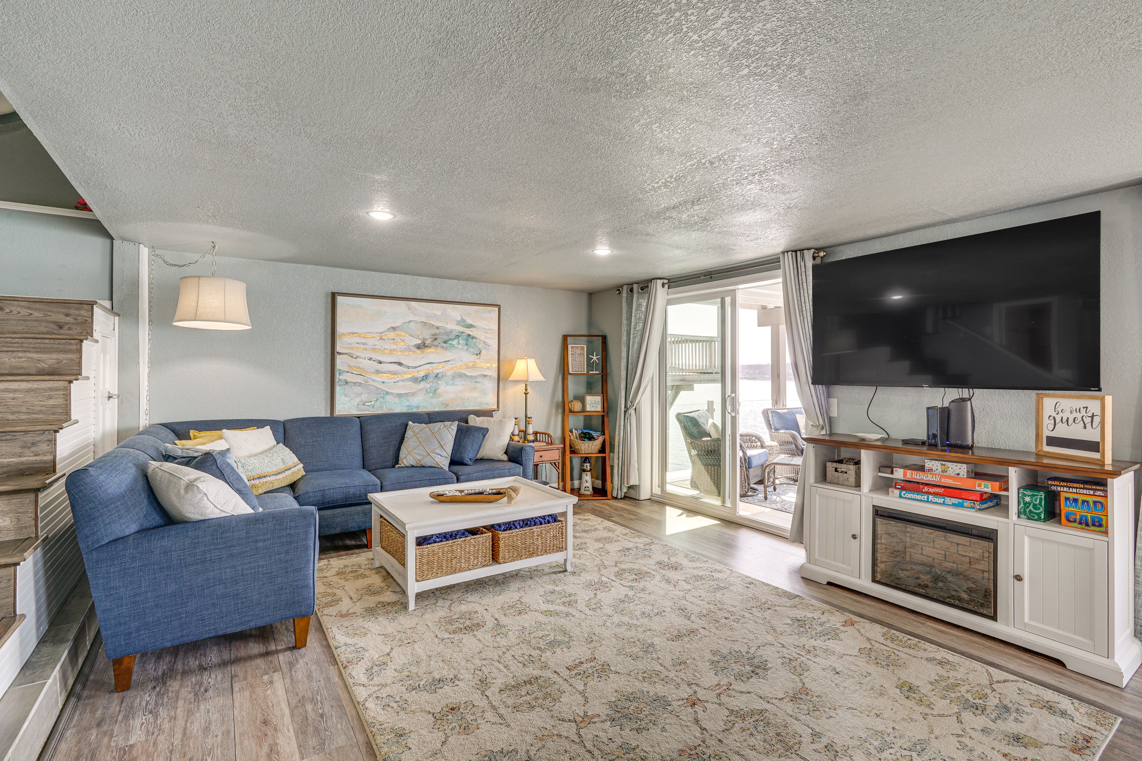 Living Room | Smart TV | Free WiFi | Central A/C | 1st Floor