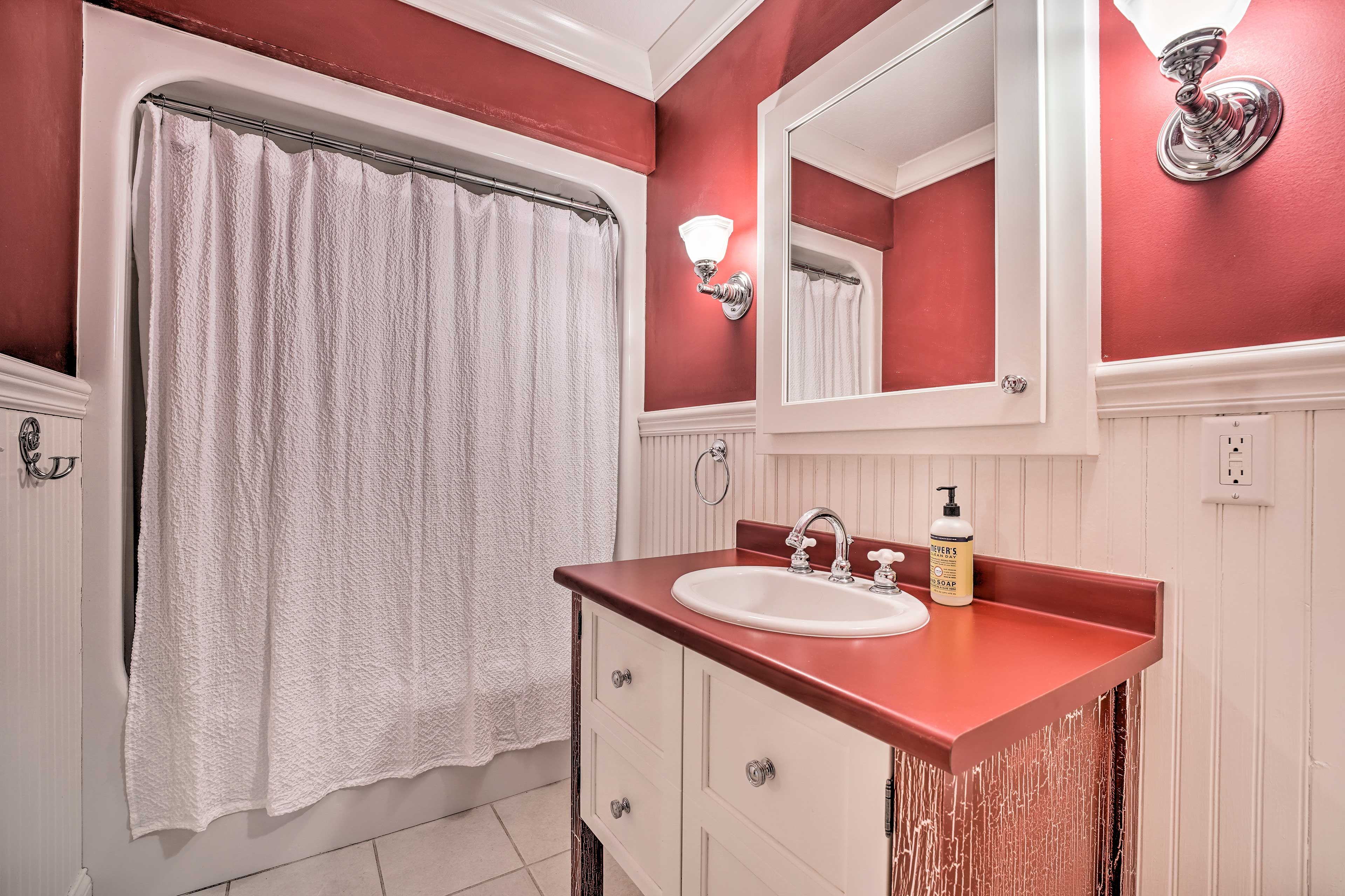 En-Suite Bathroom