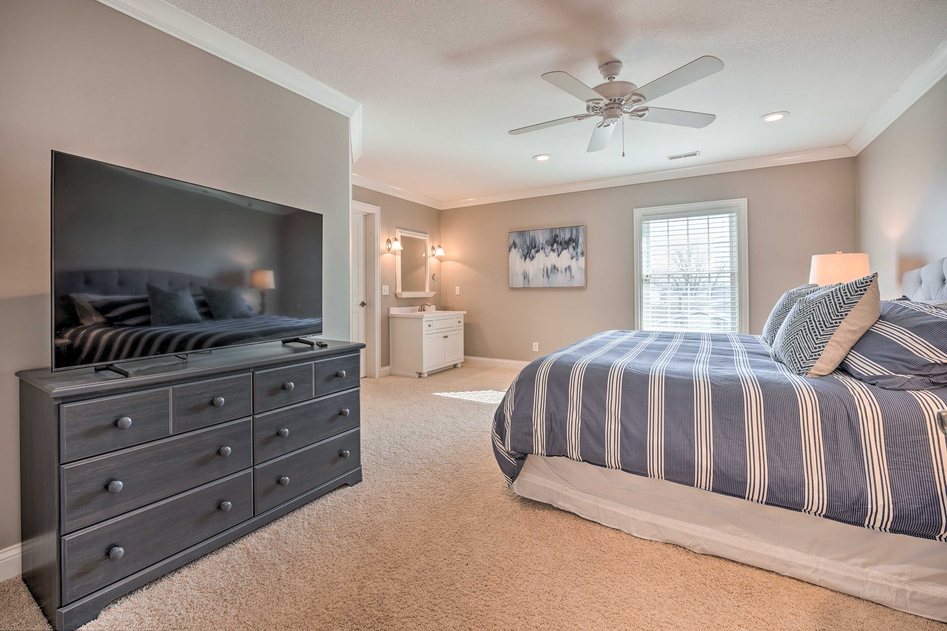 Bedroom 2 | King Bed | 2nd Floor