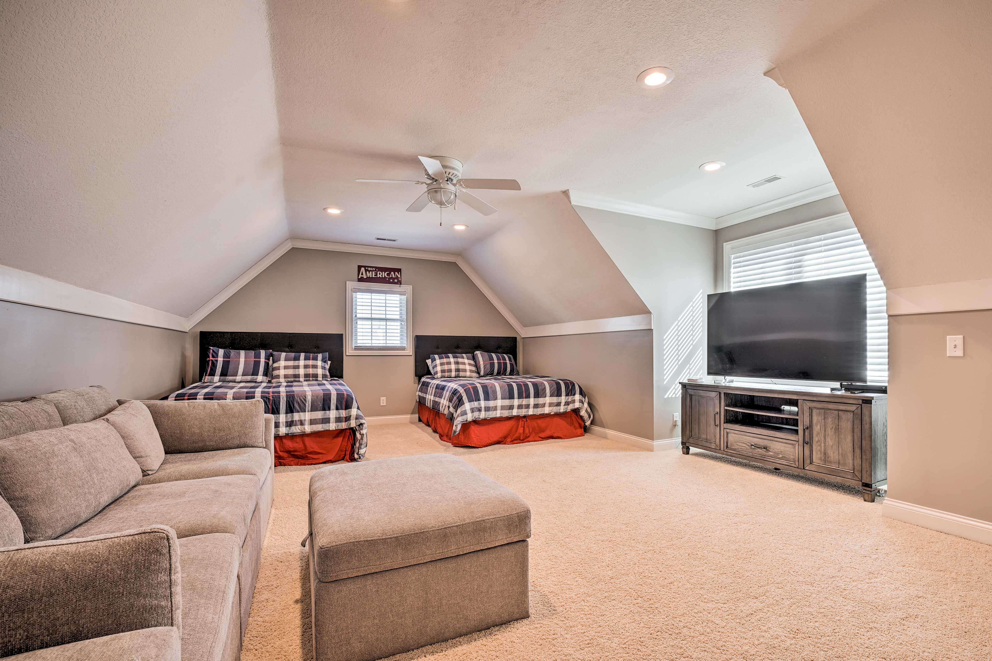Bedroom 5 | 2 Queen Beds | 2nd Floor