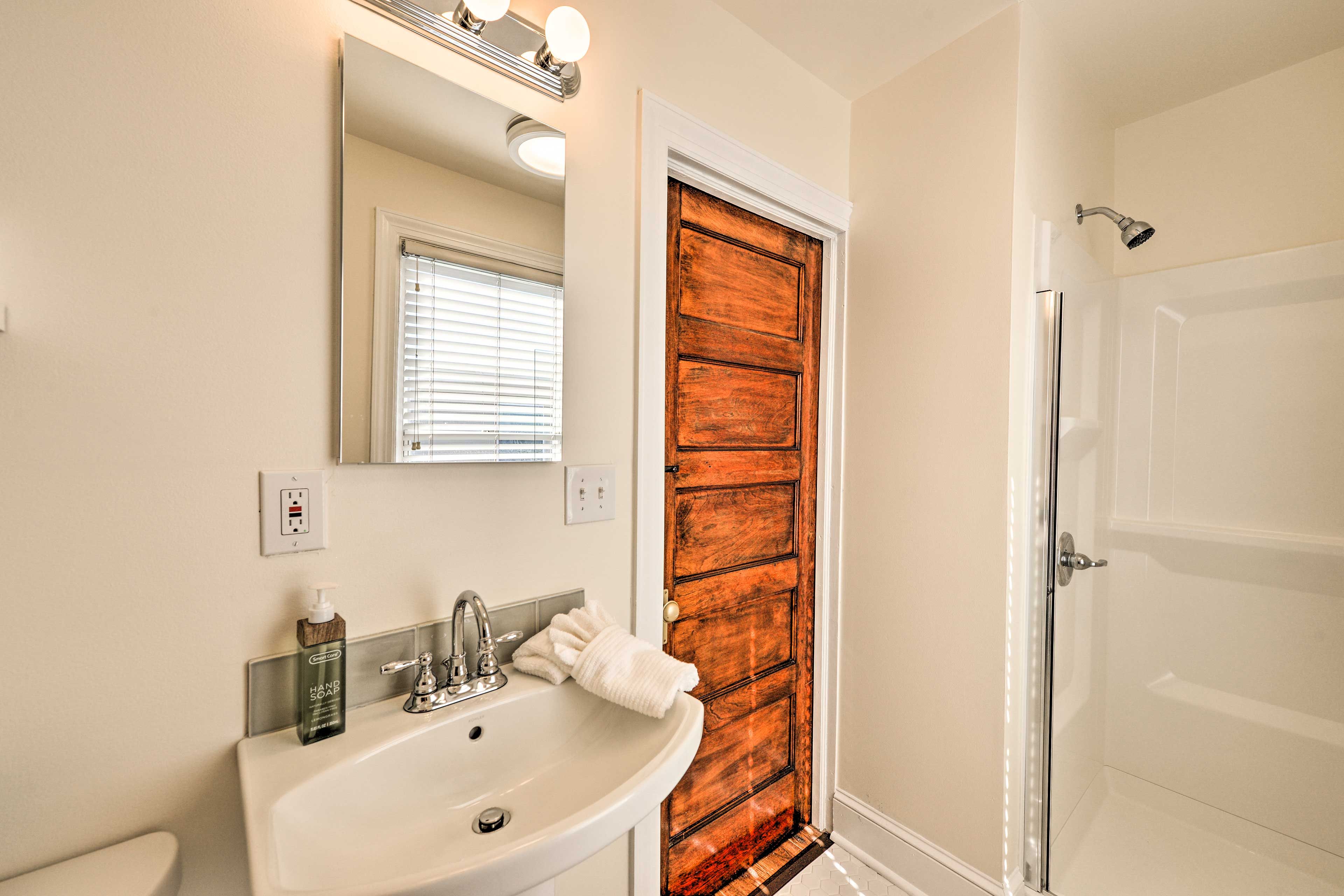 Full Bathroom