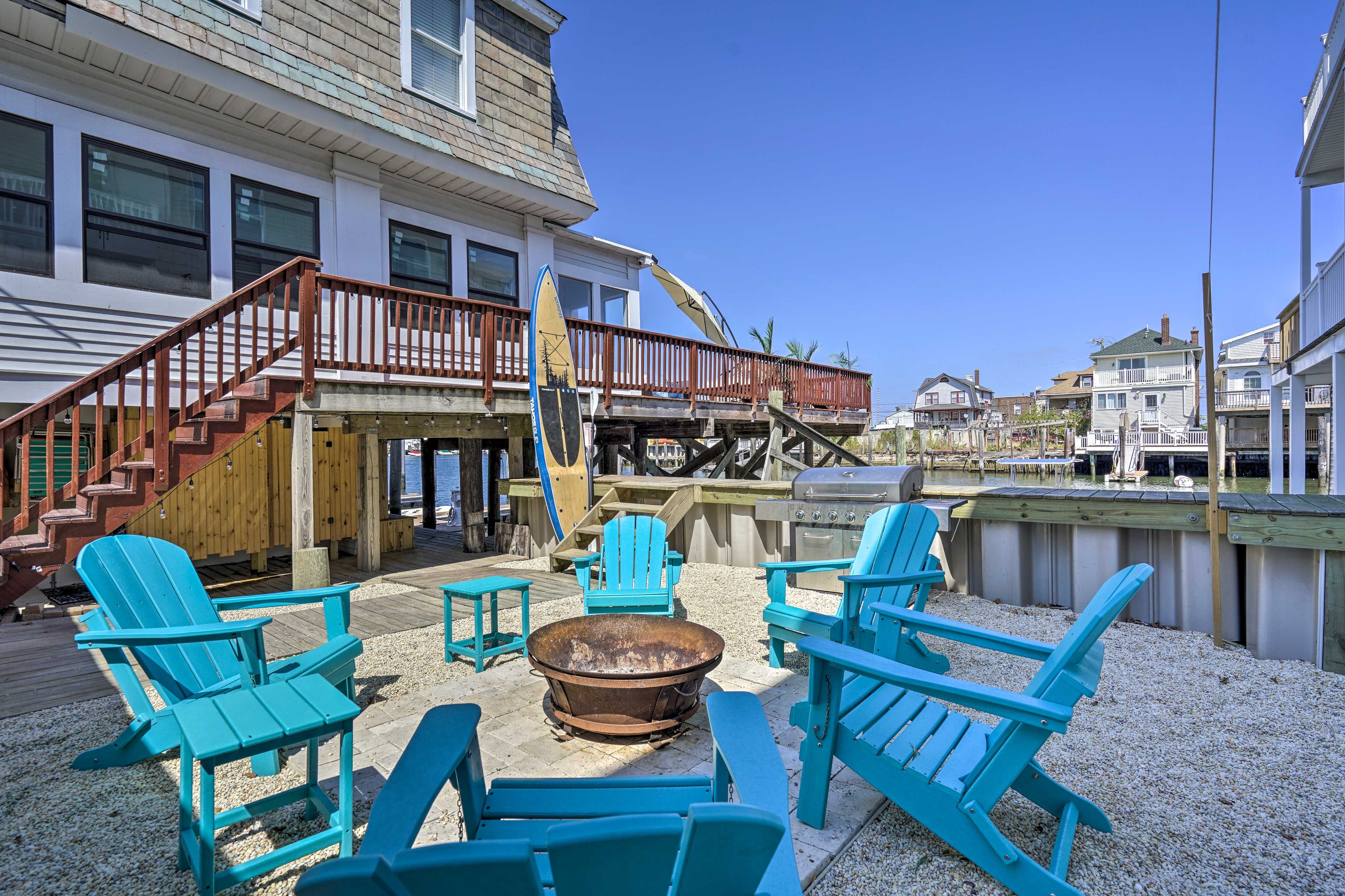 Side Yard | Boat Dock Available | Walk to Beach | Paddleboard Not Available