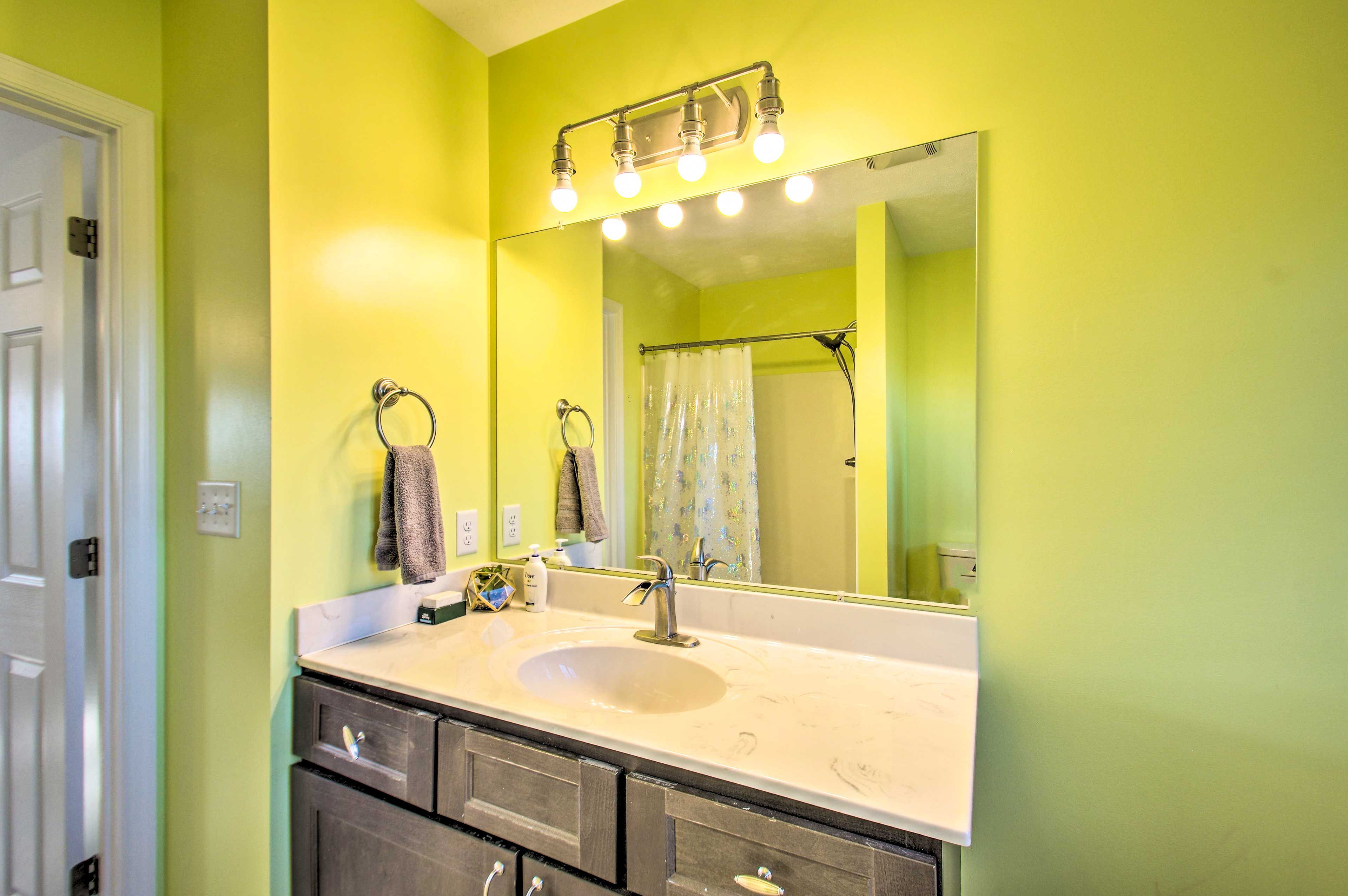 Full Bathroom