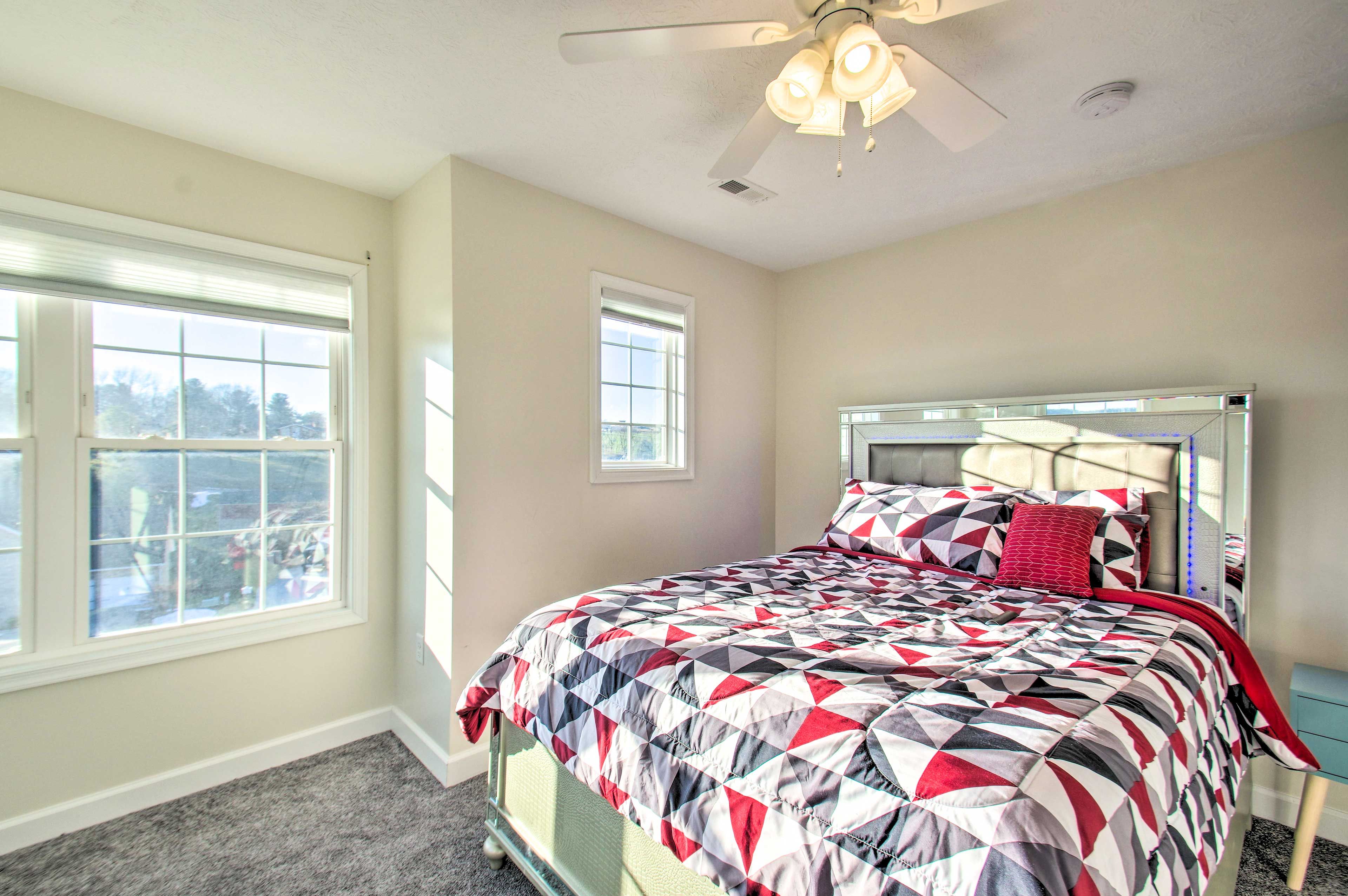 Bedroom 2 | 2nd Floor | King Bed