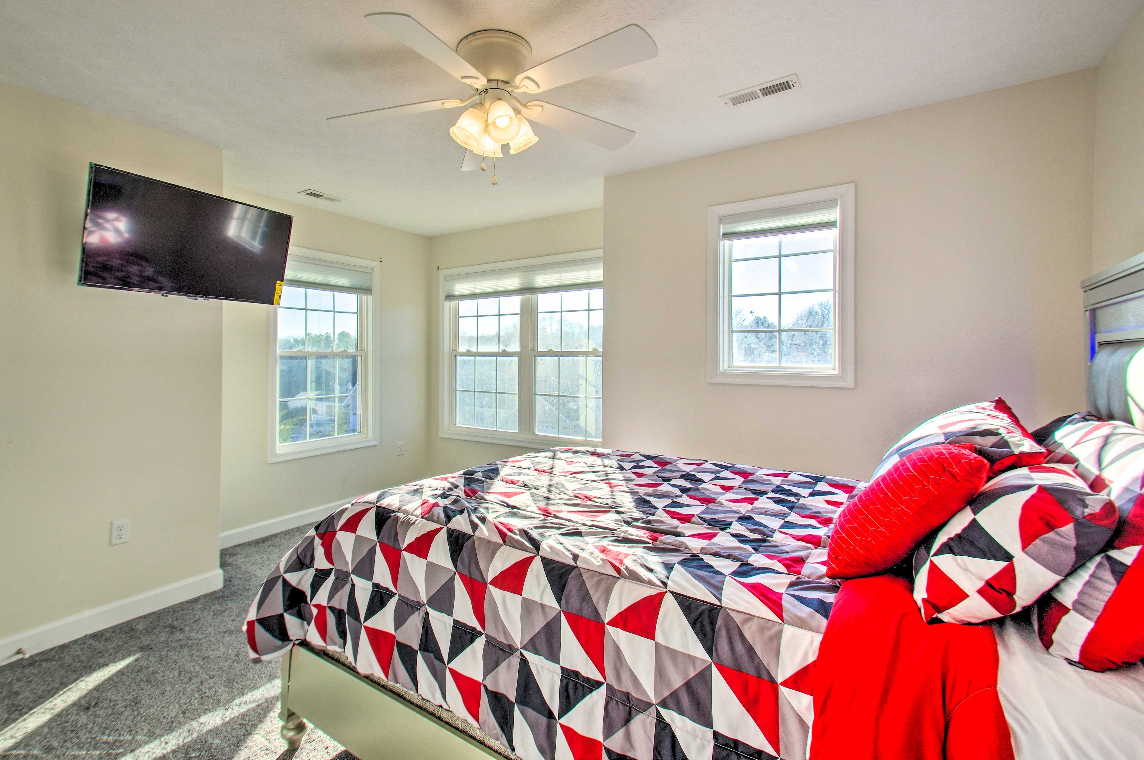 Bedroom 2 | Smart TV