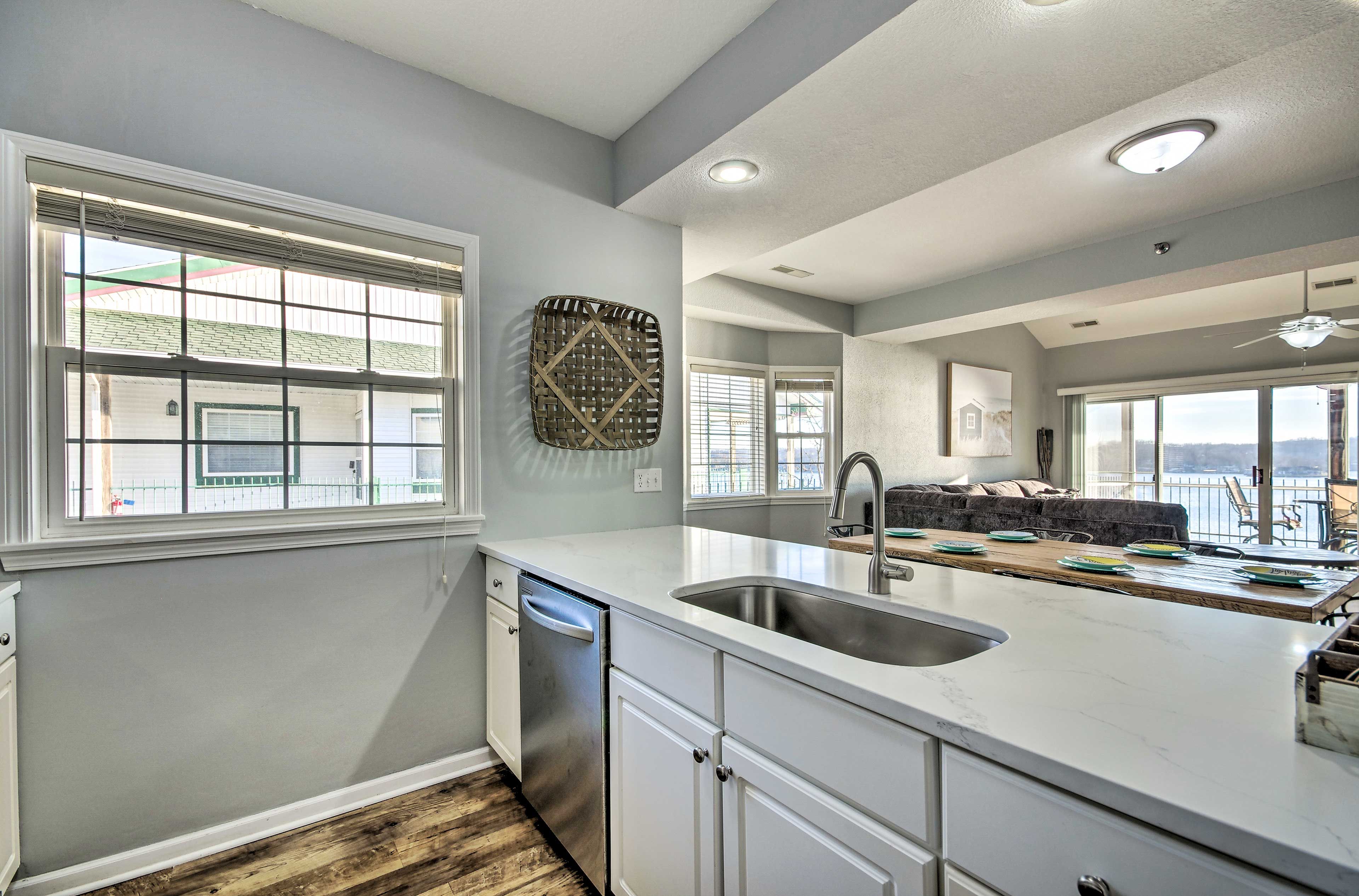 Fully Equipped Kitchen | Crockpot | Spices