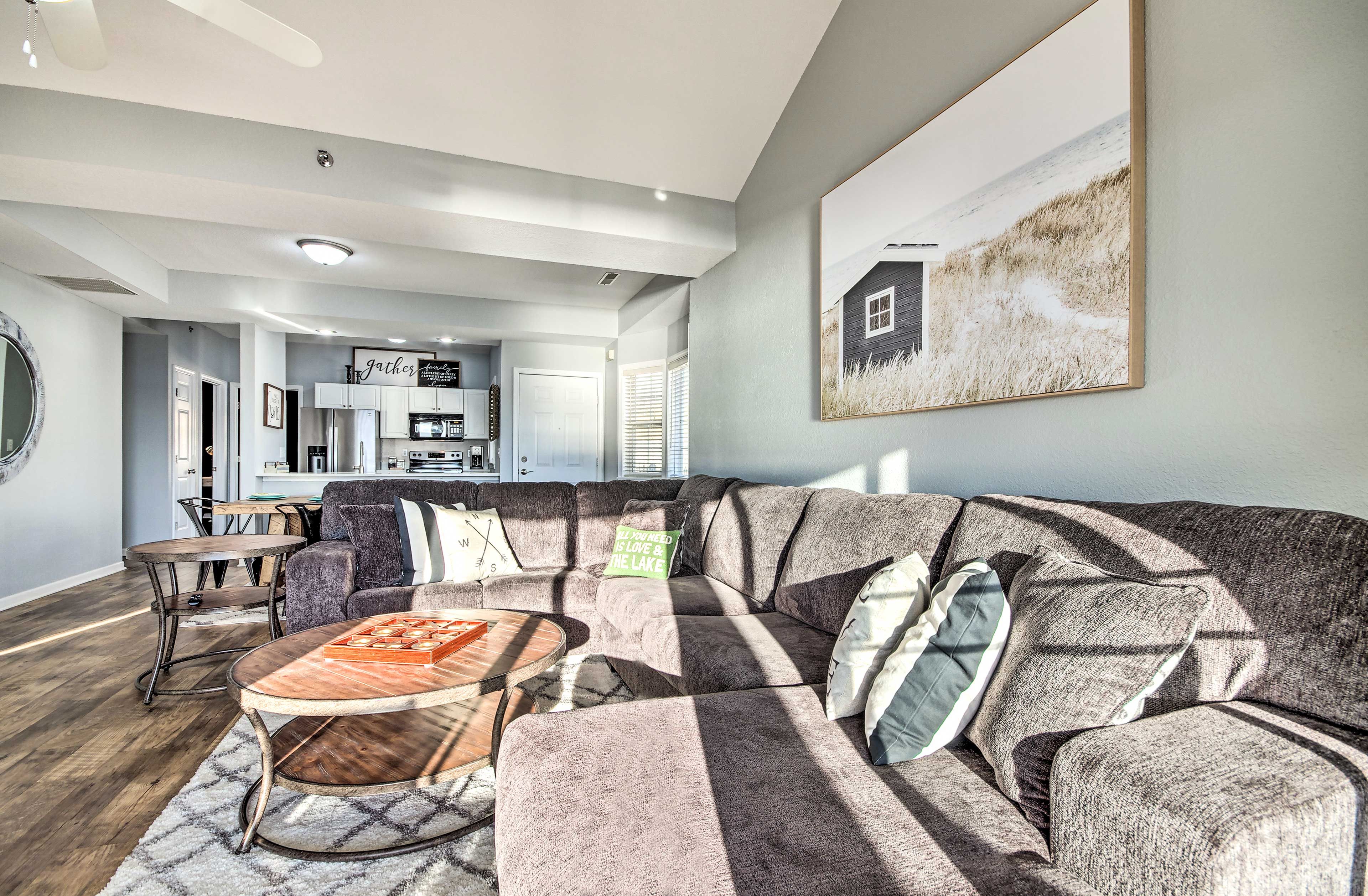 Living Room | Central A/C & Heat