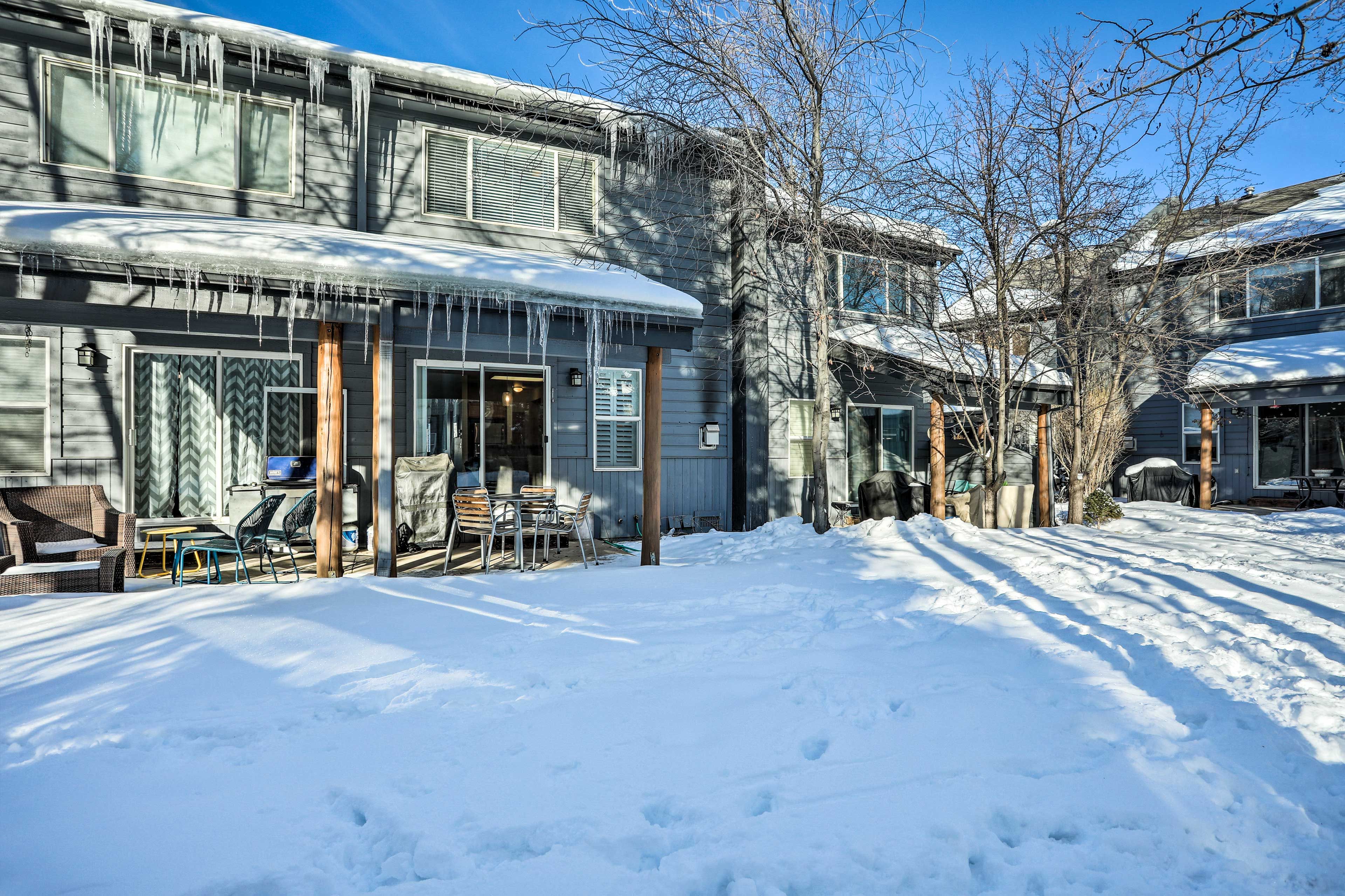 Exterior | Shared Yard