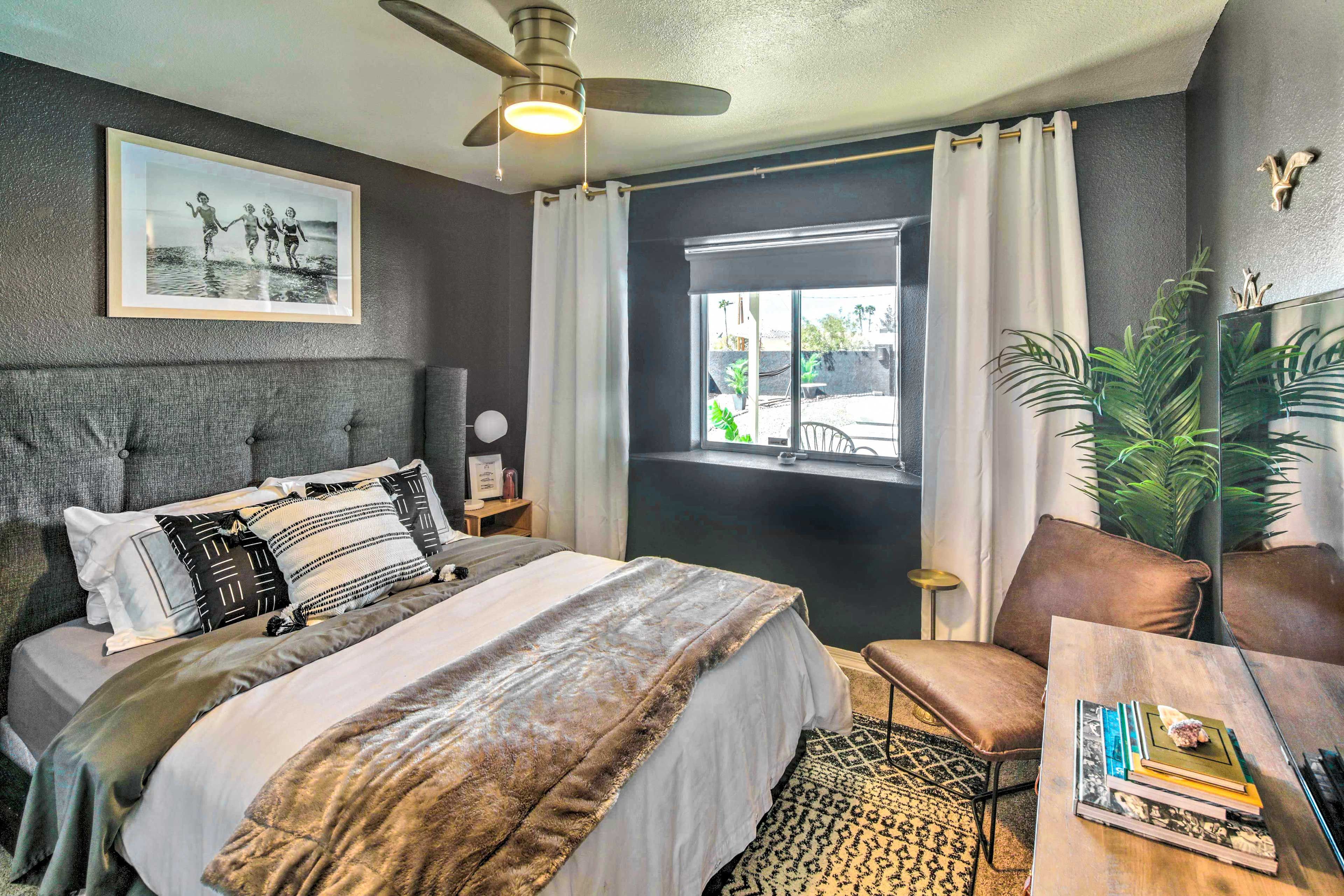 Bedroom 2 | Queen Bed