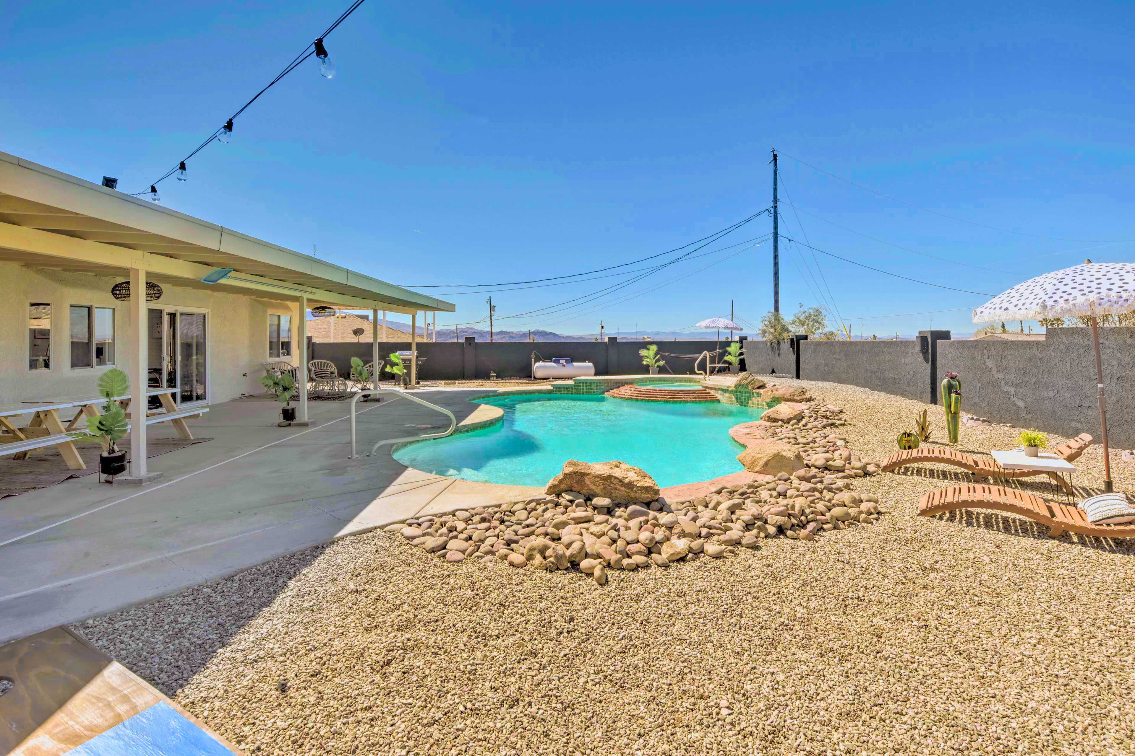 Private Backyard | Pool & Spa