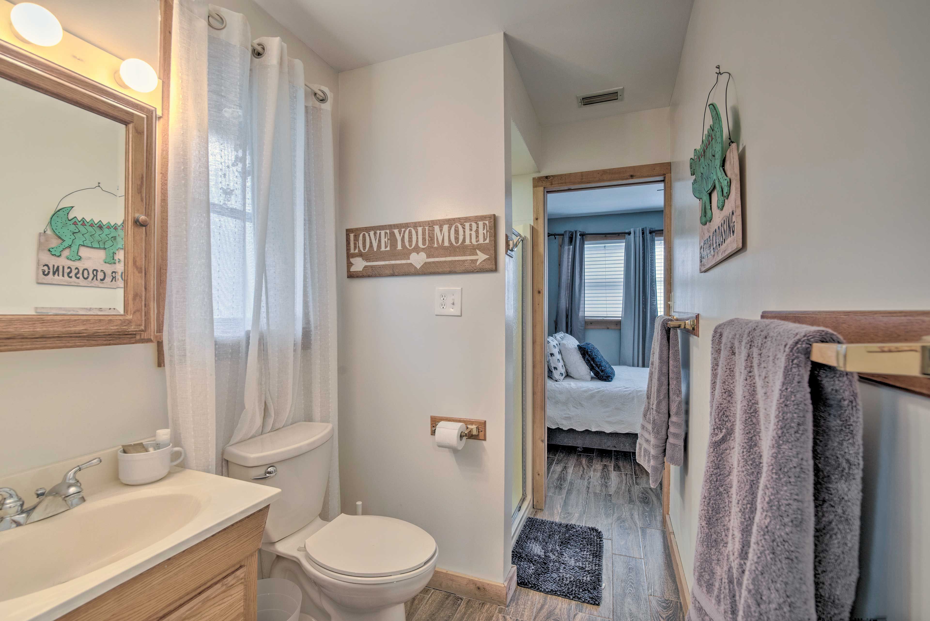 Bathroom | Linens & Towels Provided
