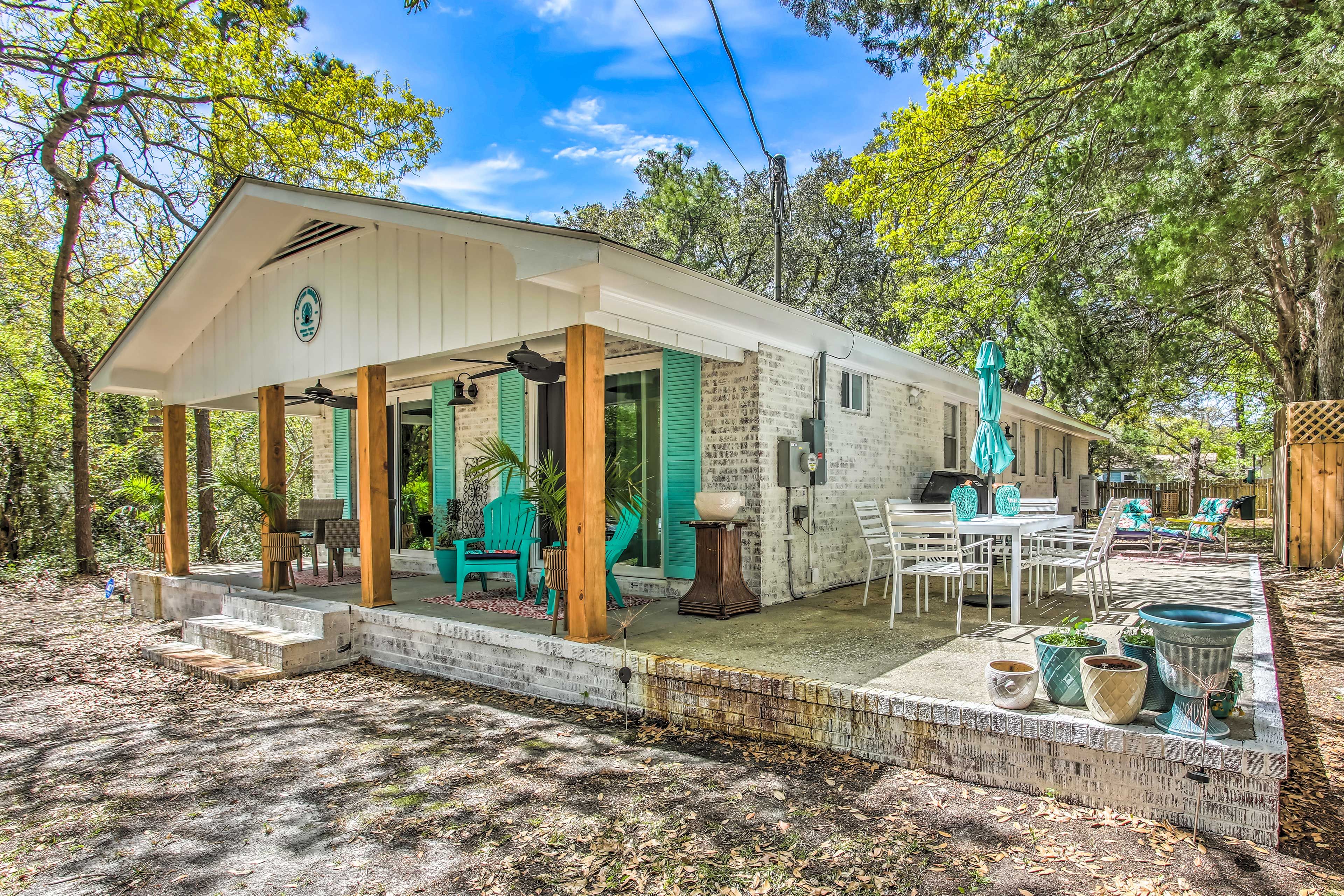 Exterior | Pet Friendly