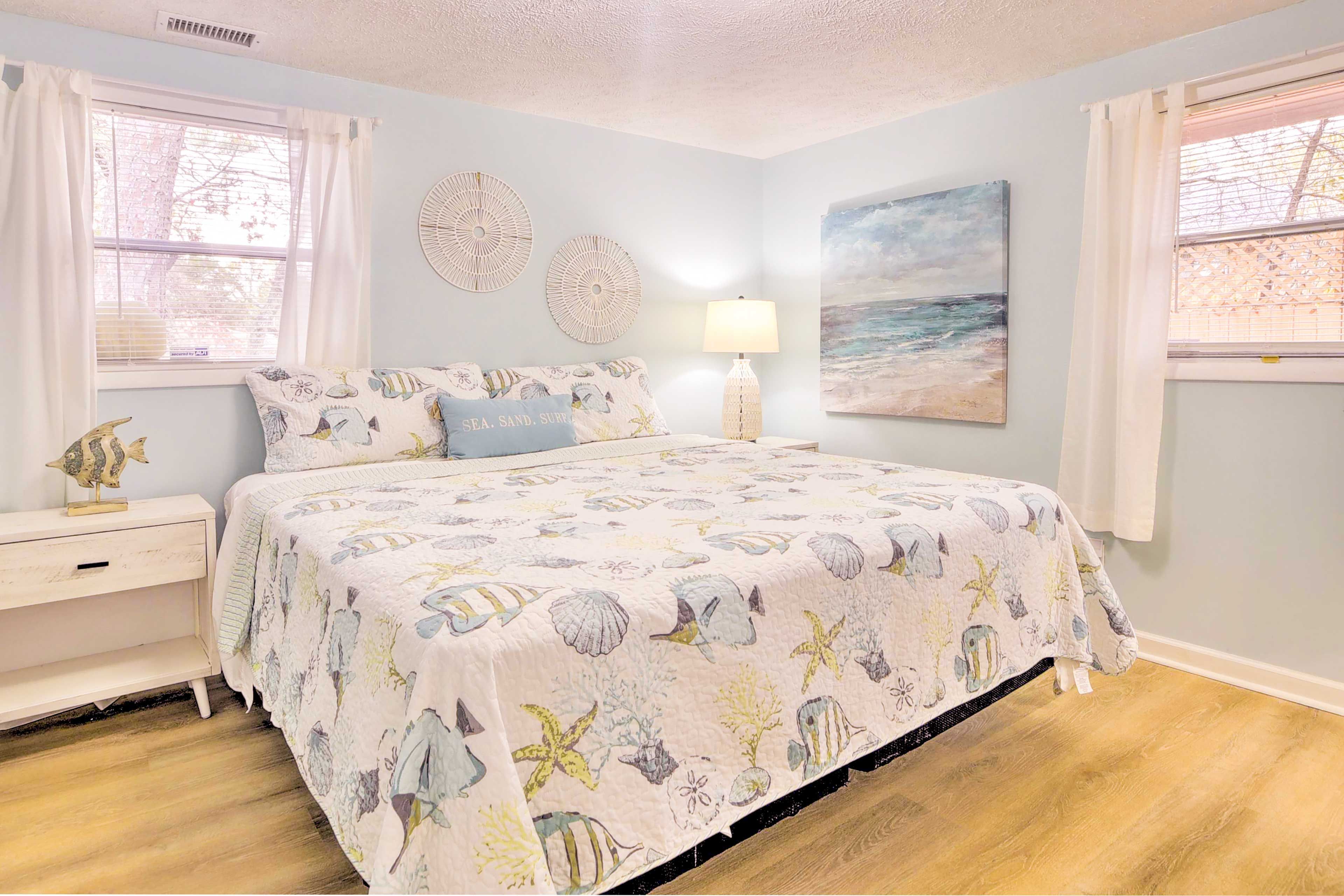 Bedroom 1 | King Bed