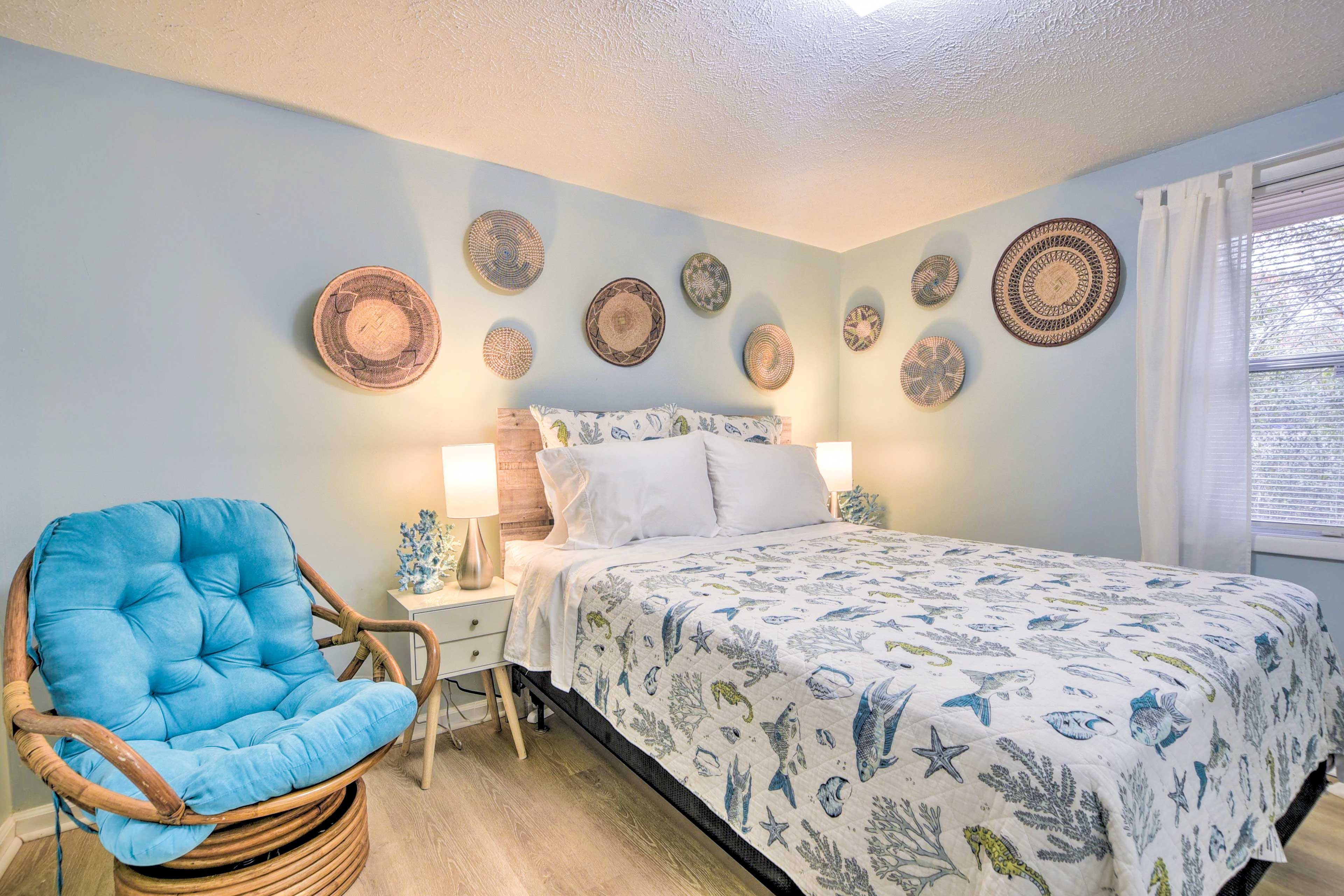Bedroom 3 | Queen Bed