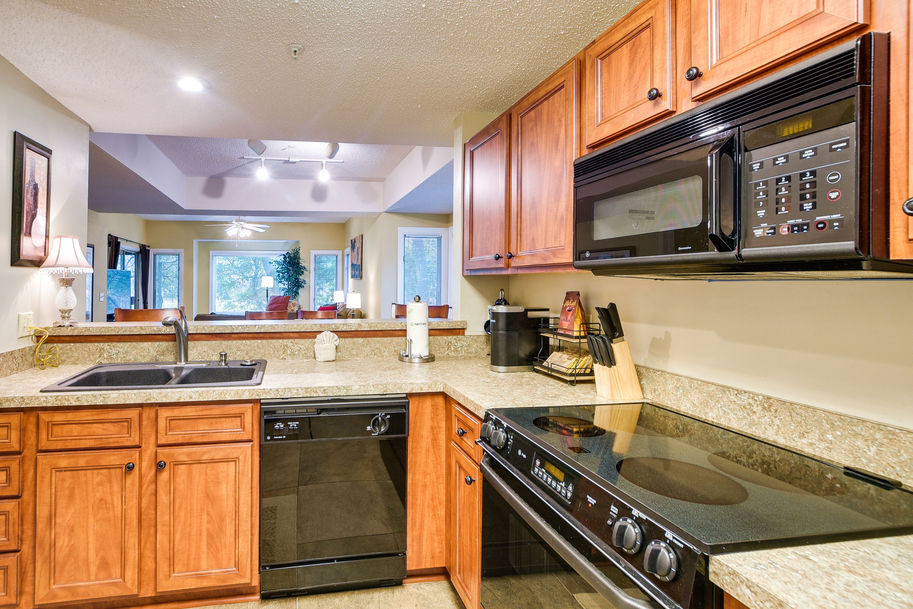 Kitchen | Cooking Basics | Dishware & Flatware | Crockpot | Keurig Coffee Maker