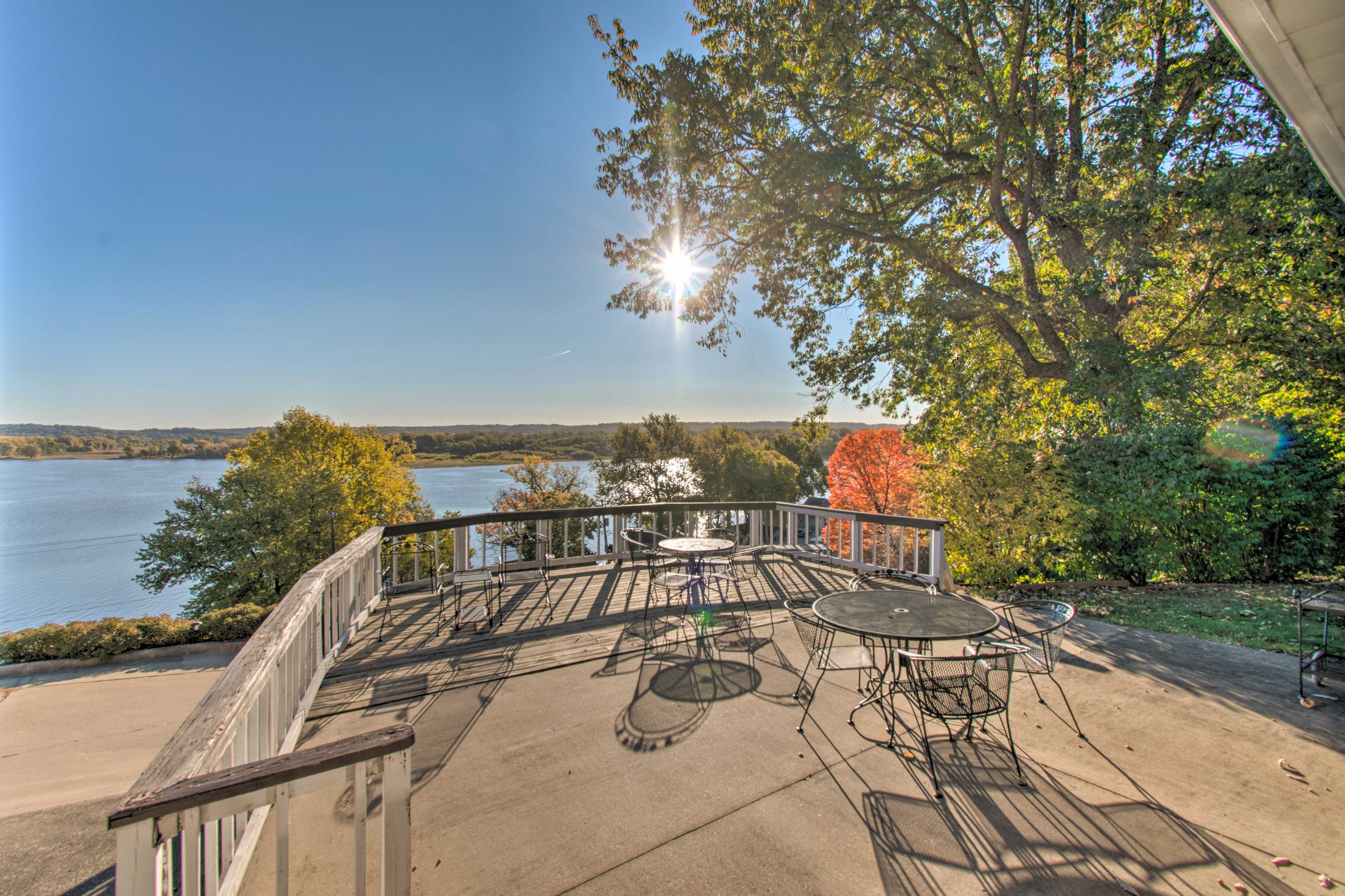 Private Deck