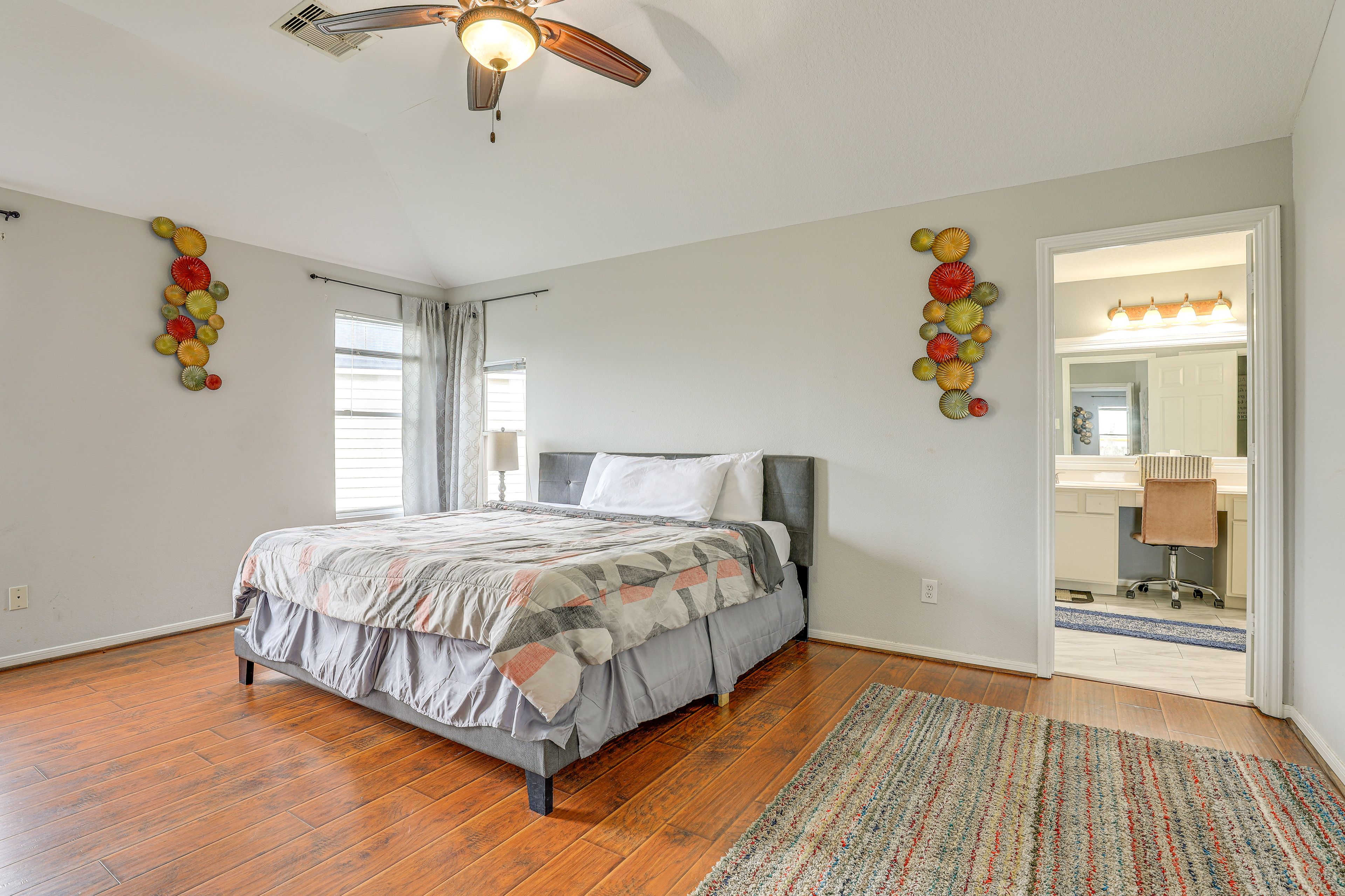 Bedroom 2 | King Bed | 2nd Floor