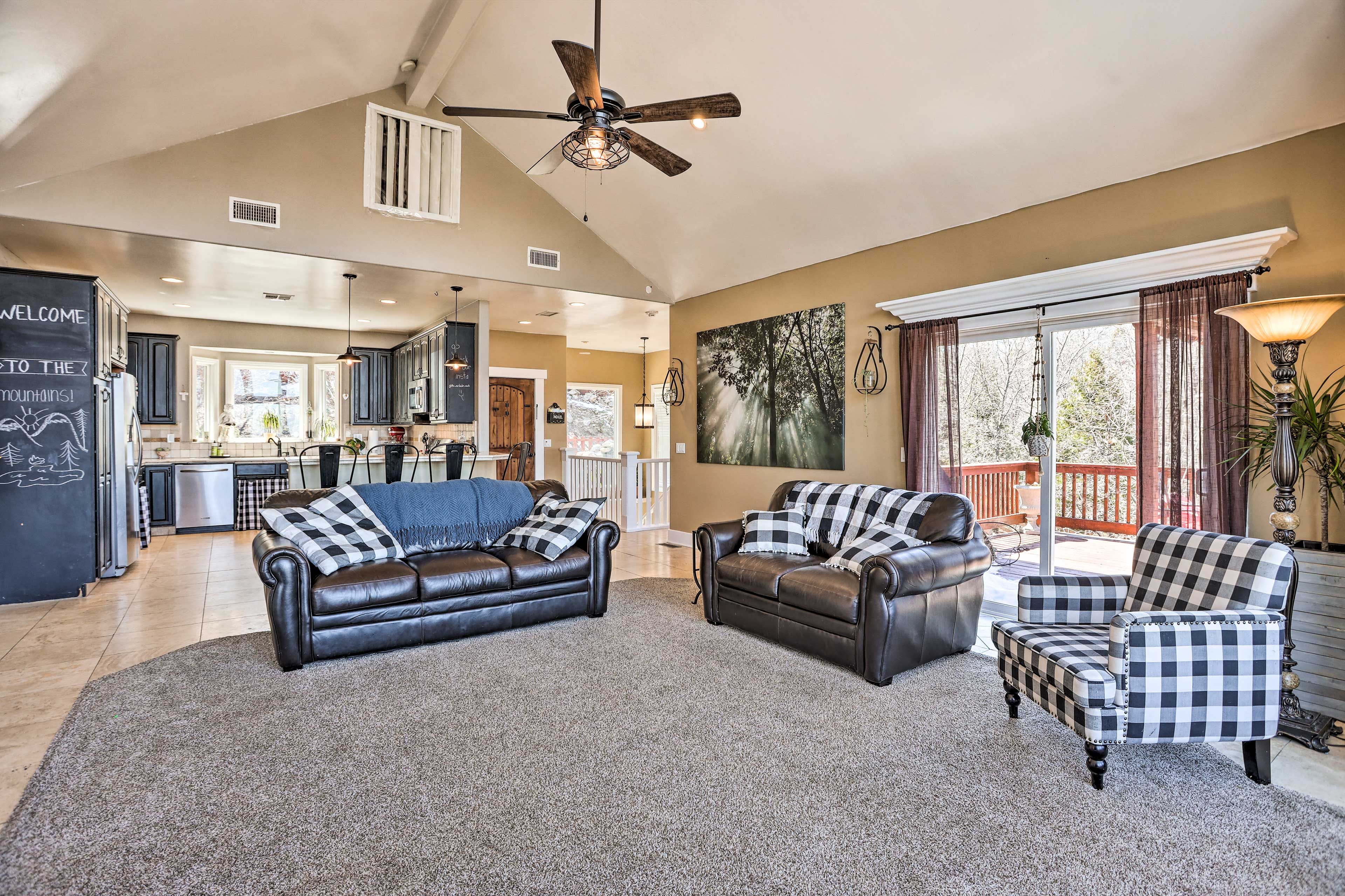 Living Room | Smart TV