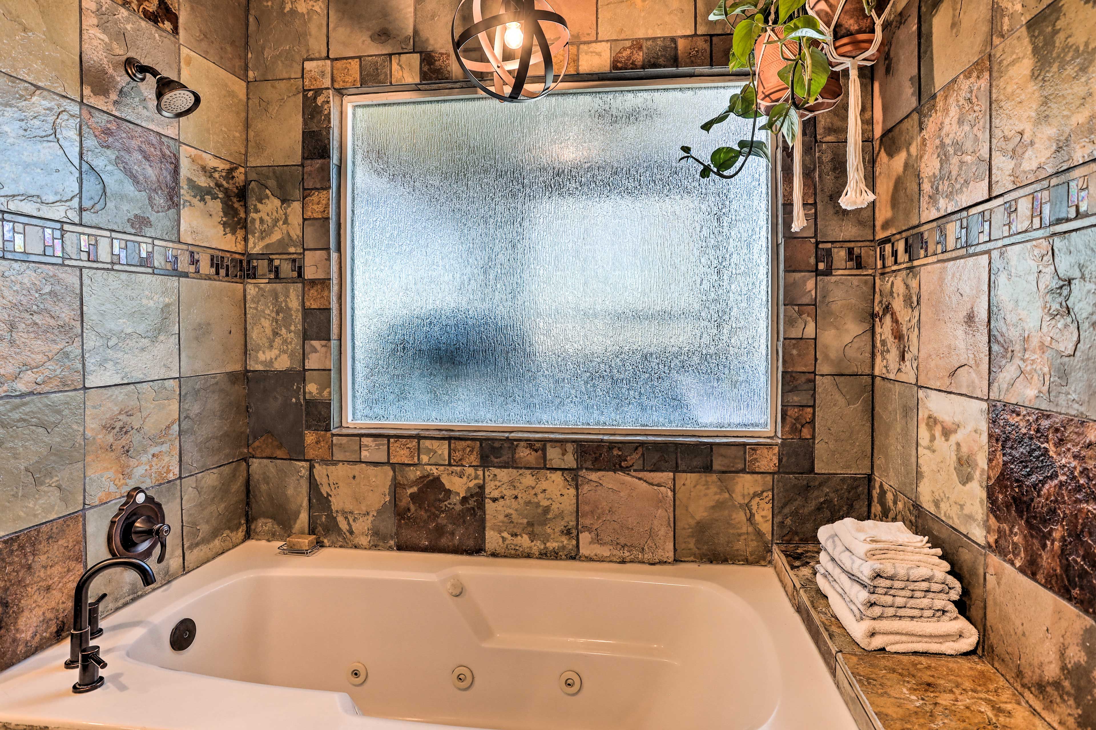 En-Suite Bathroom | Jetted Tub