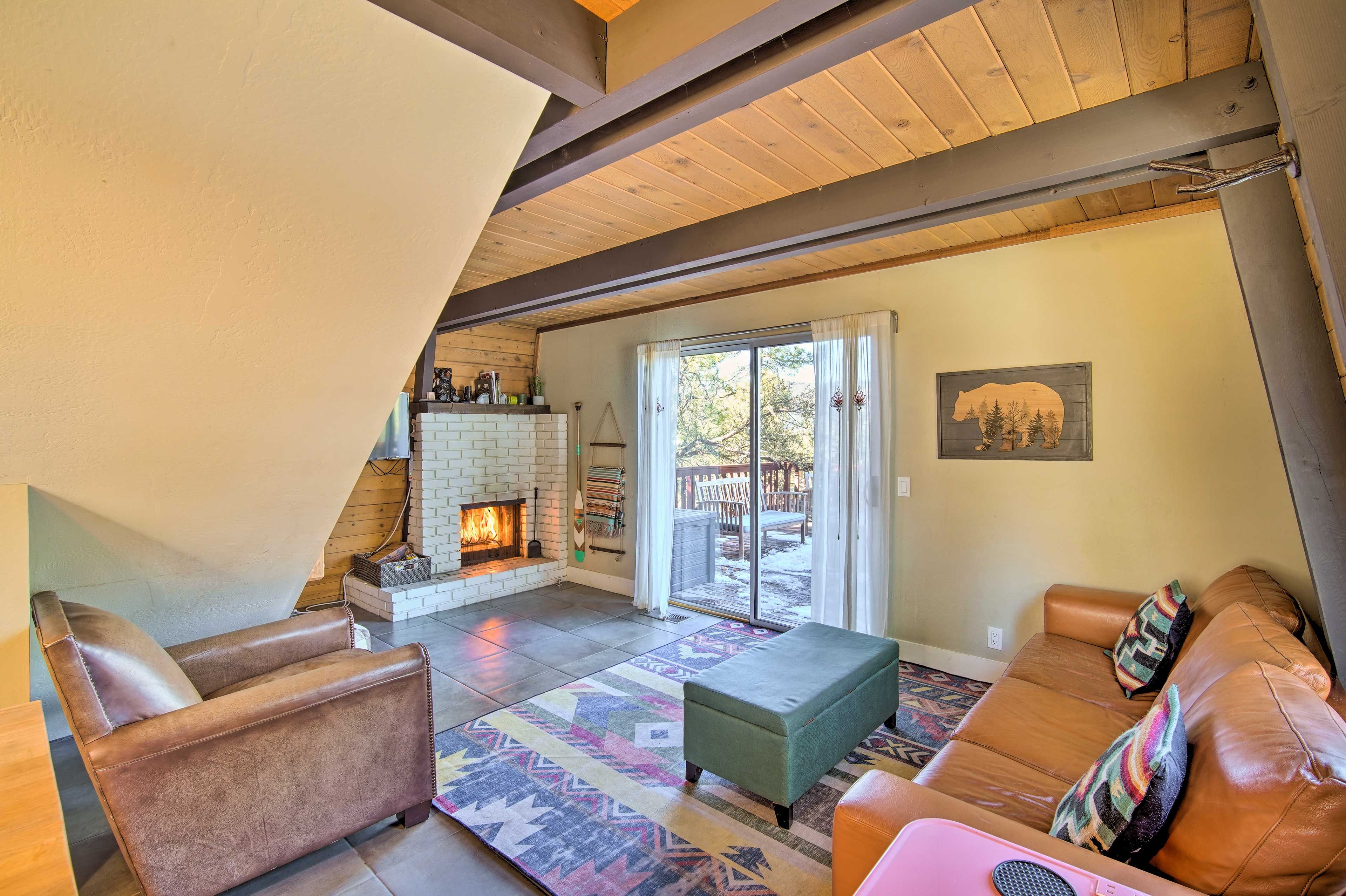 Living Room | Free WiFi