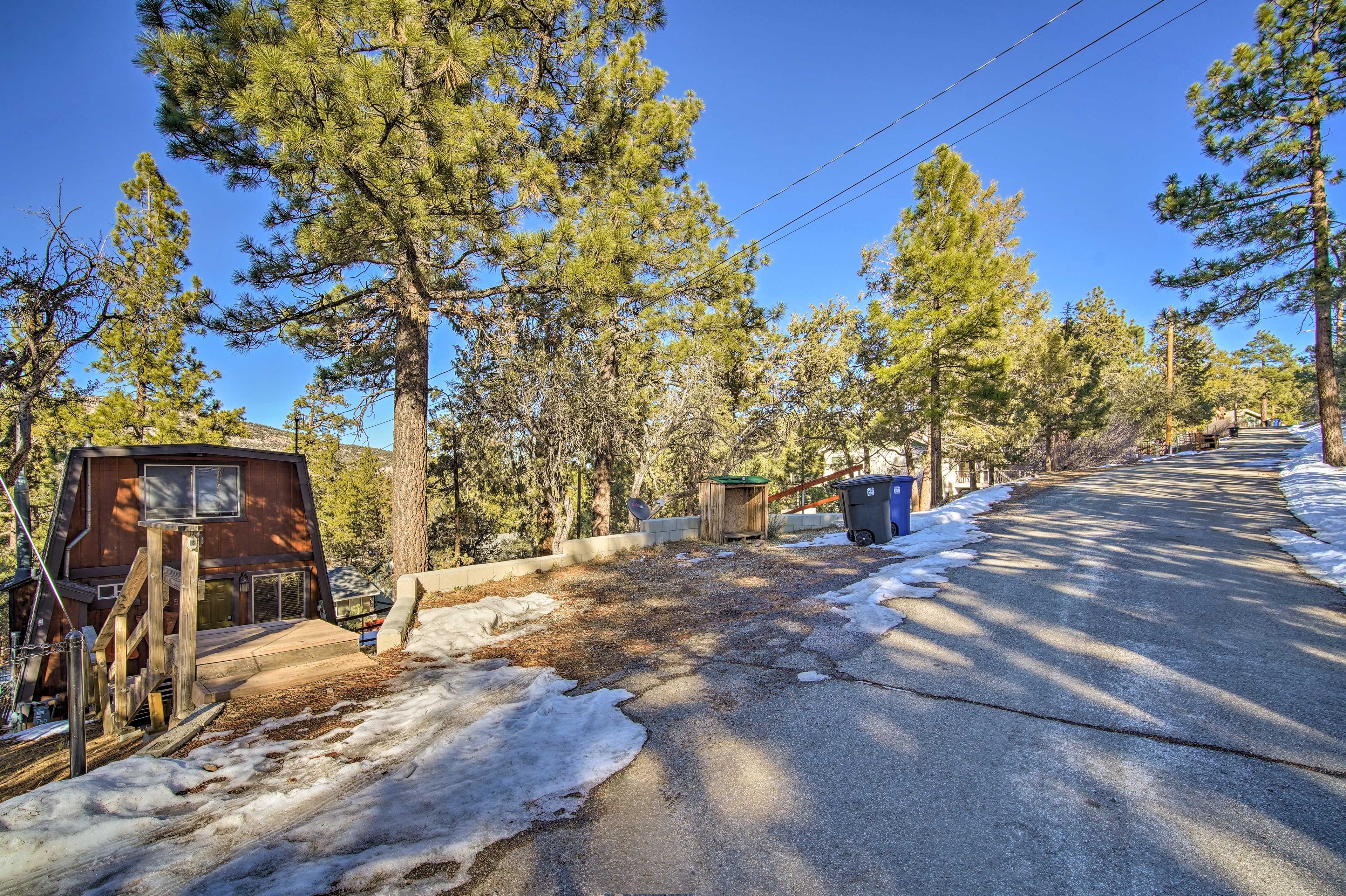 Exterior | Parking | Driveway (1 Vehicle)