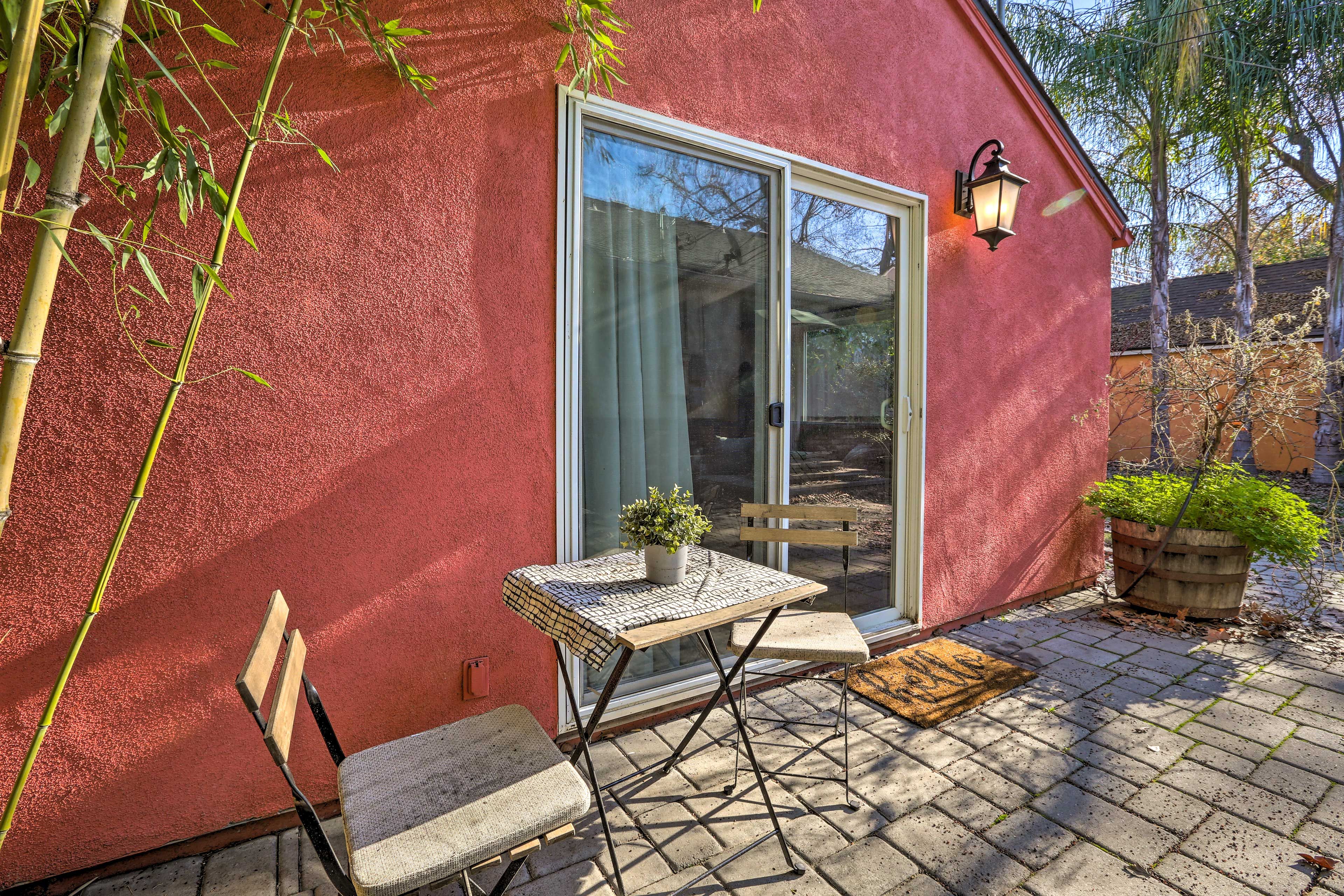 Patio | Outdoor Dining Area