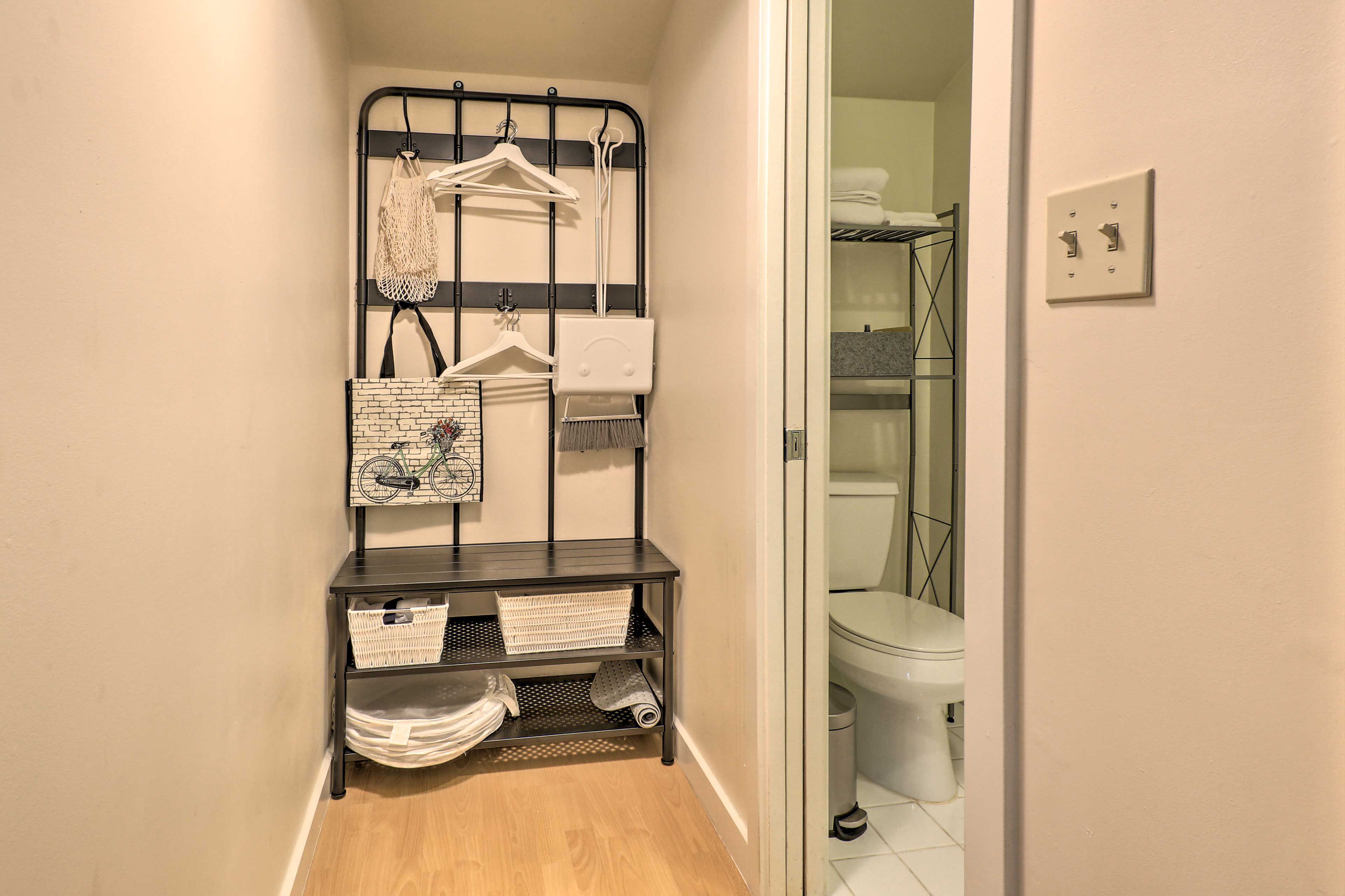 Full Bathroom | Towels Provided | Hair Dryer | Iron/Ironing Board