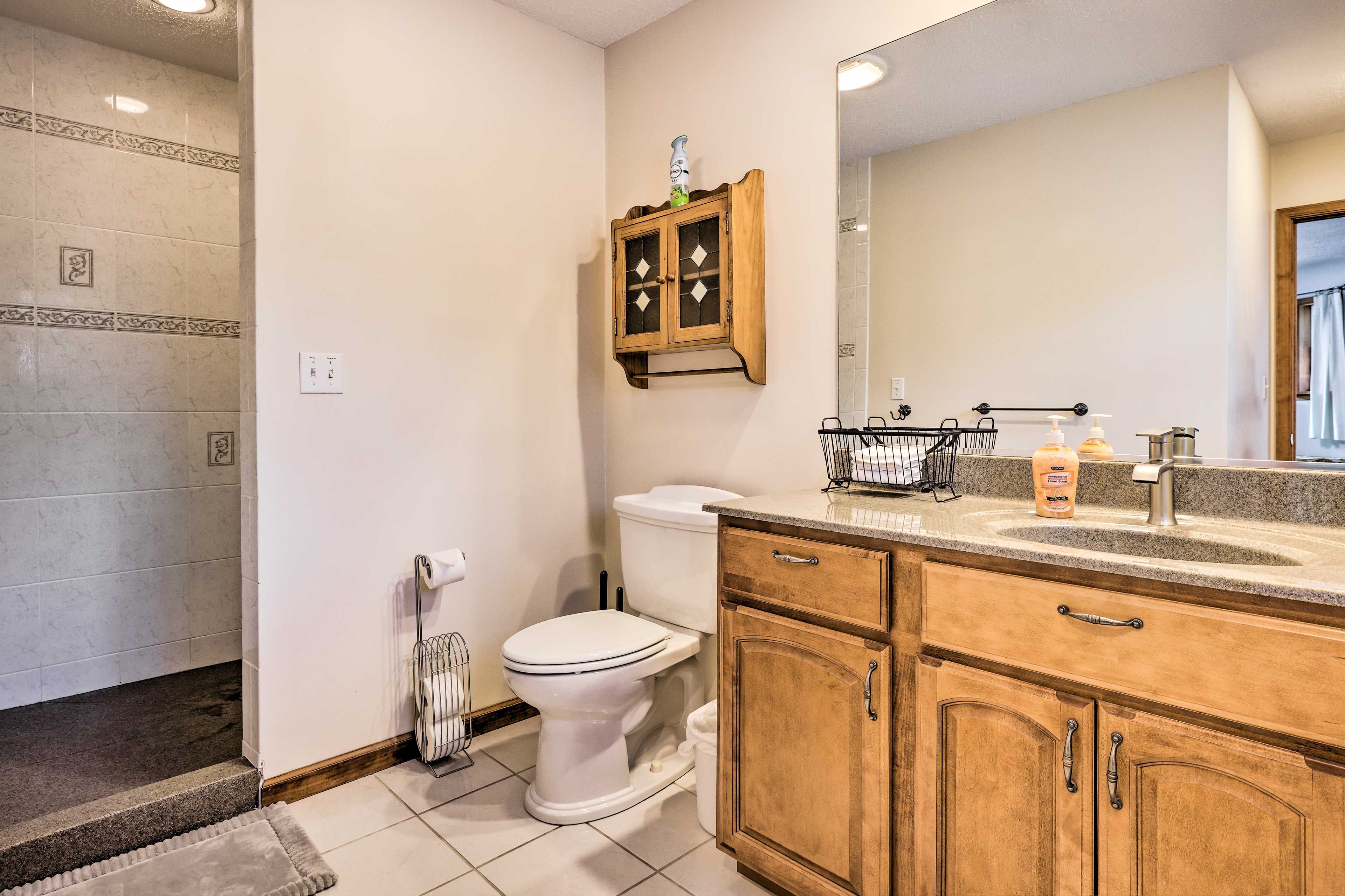 En-Suite Bathroom | Linens & Towels Provided
