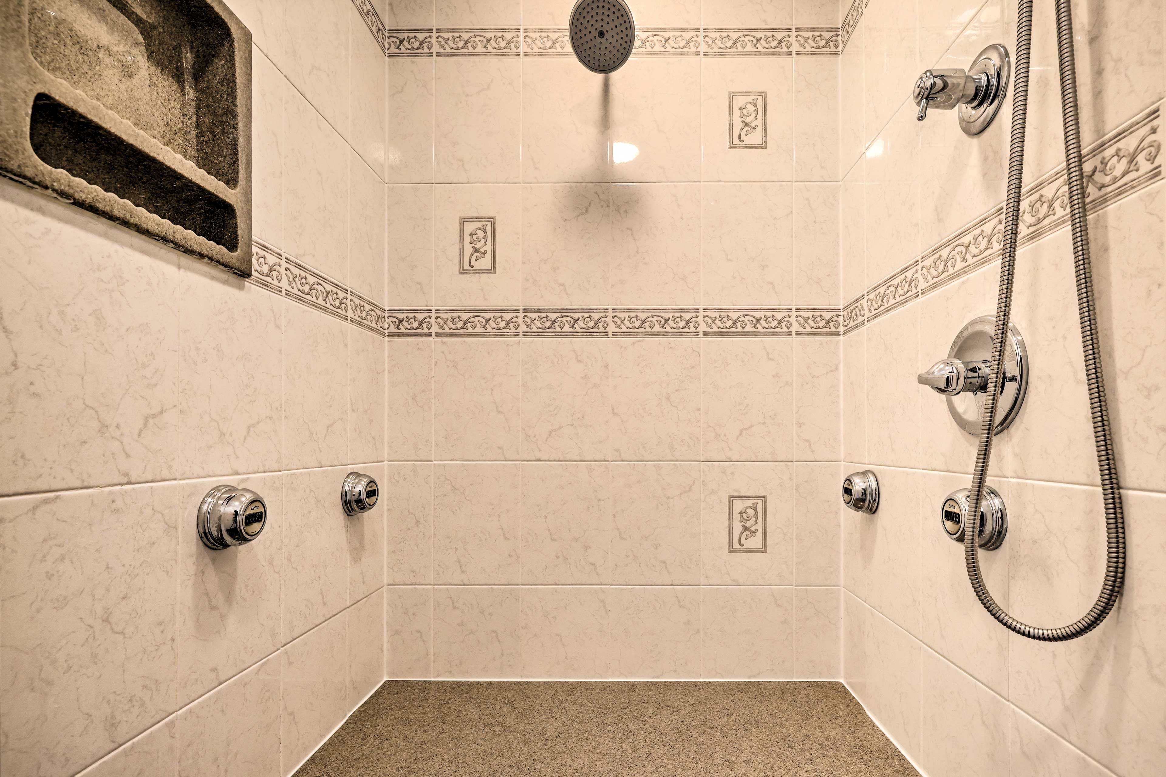 En-Suite Bathroom