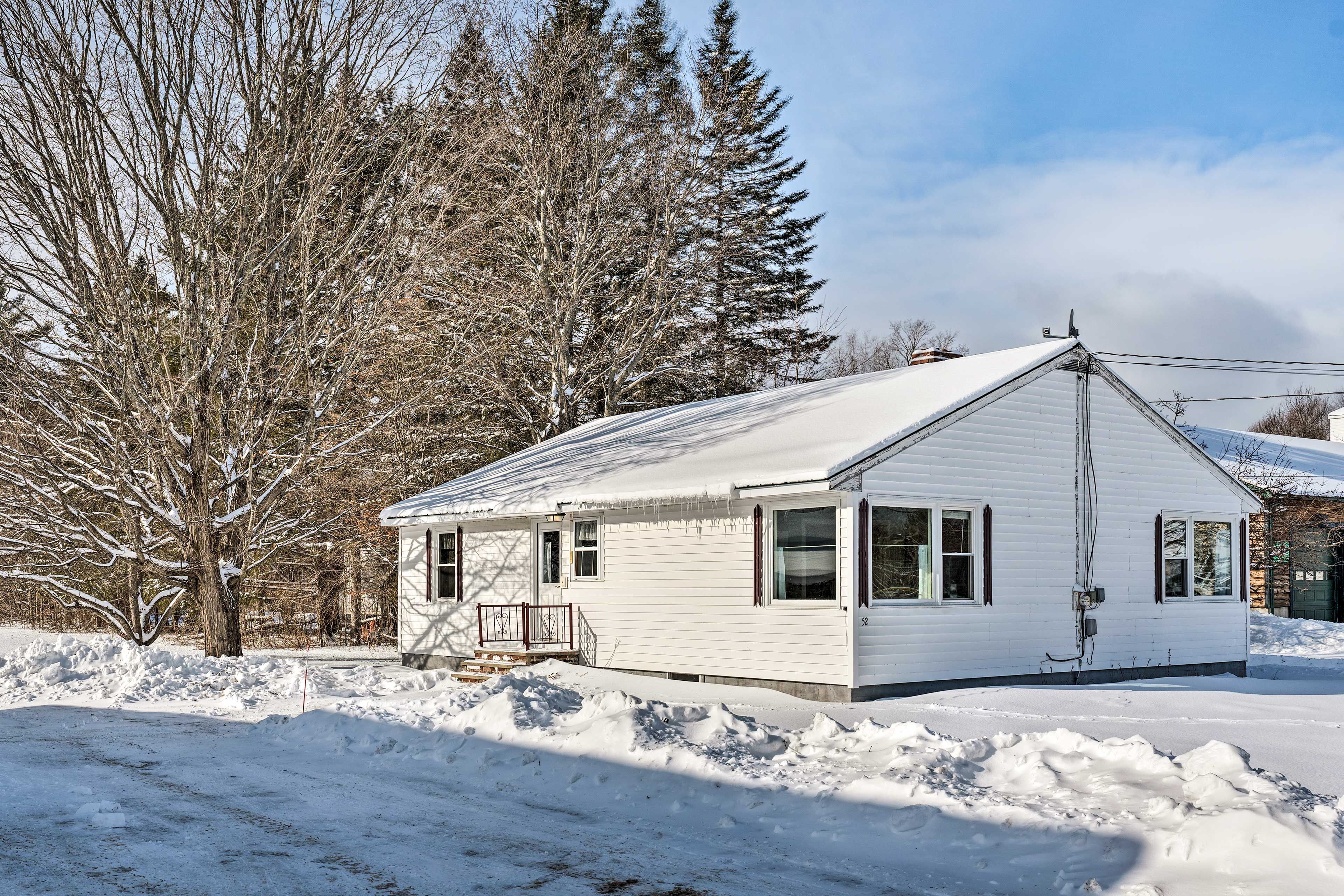 Property Exterior | Driveway Parking (Strict 2 Vehicle Max)
