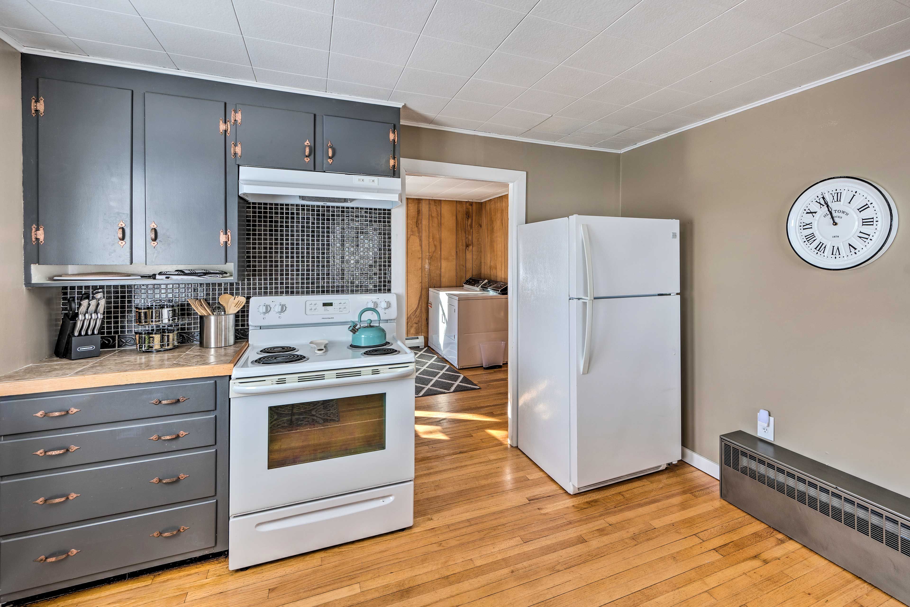 Kitchen | Trash Bags | Paper Towels