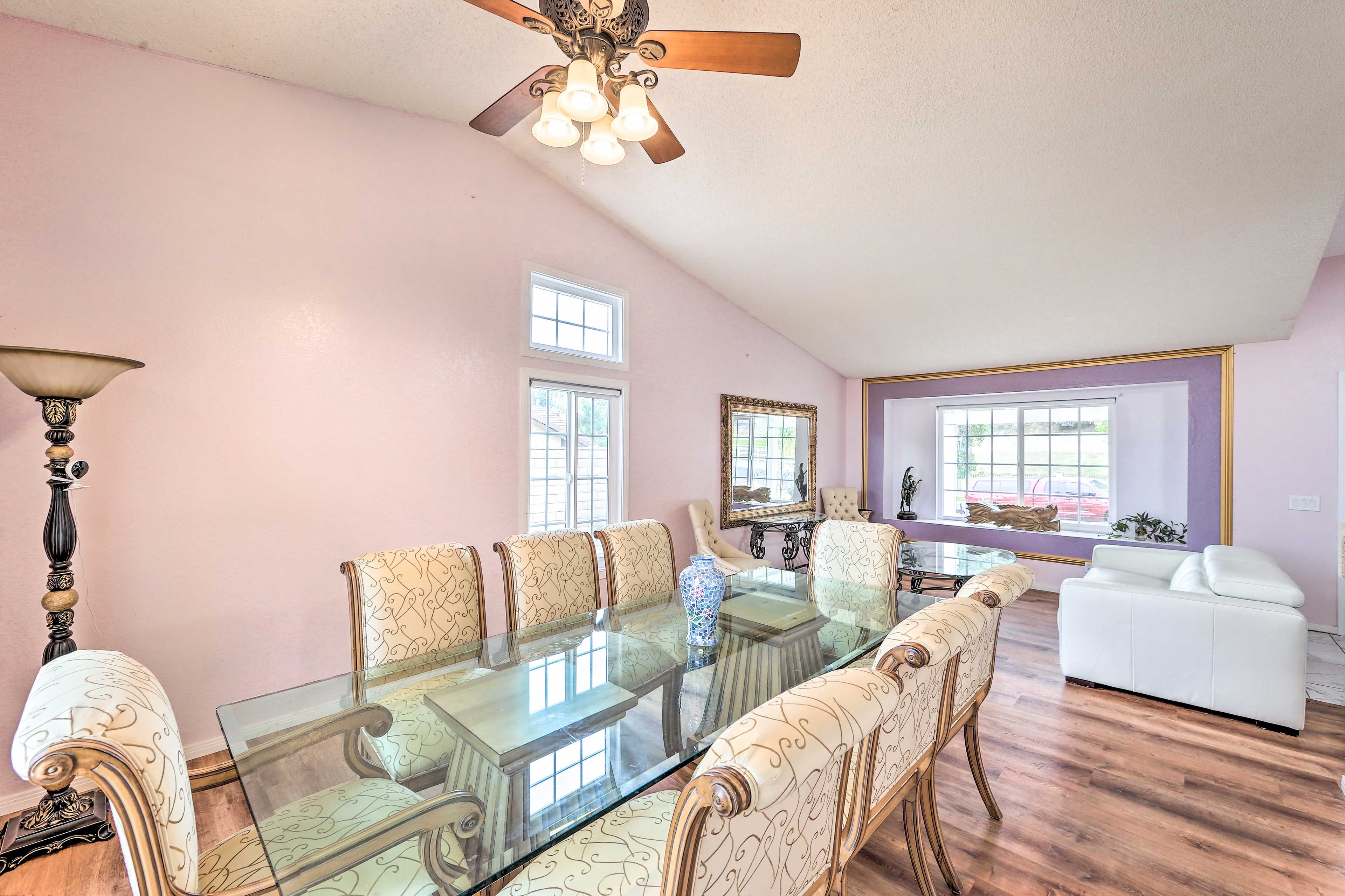 Dining Room | Dishware Provided