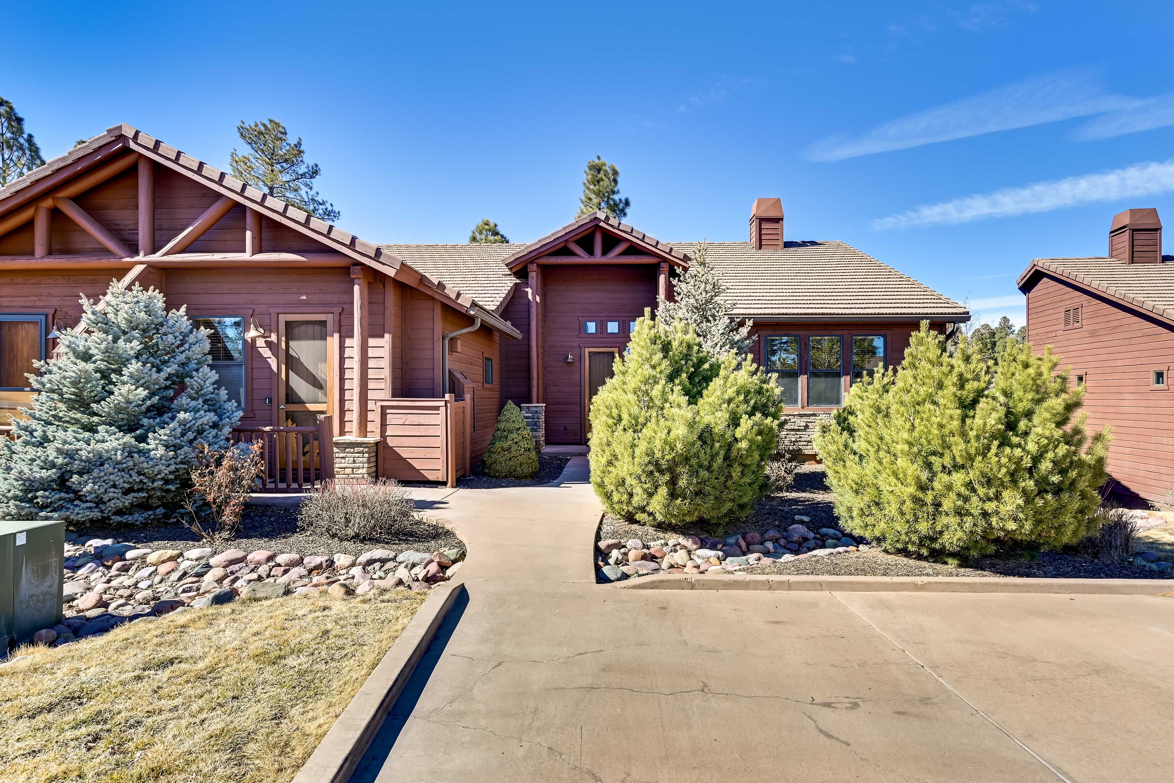 Torreon Lodges Location | 2,000 Sq Ft | Suitable for All Ages