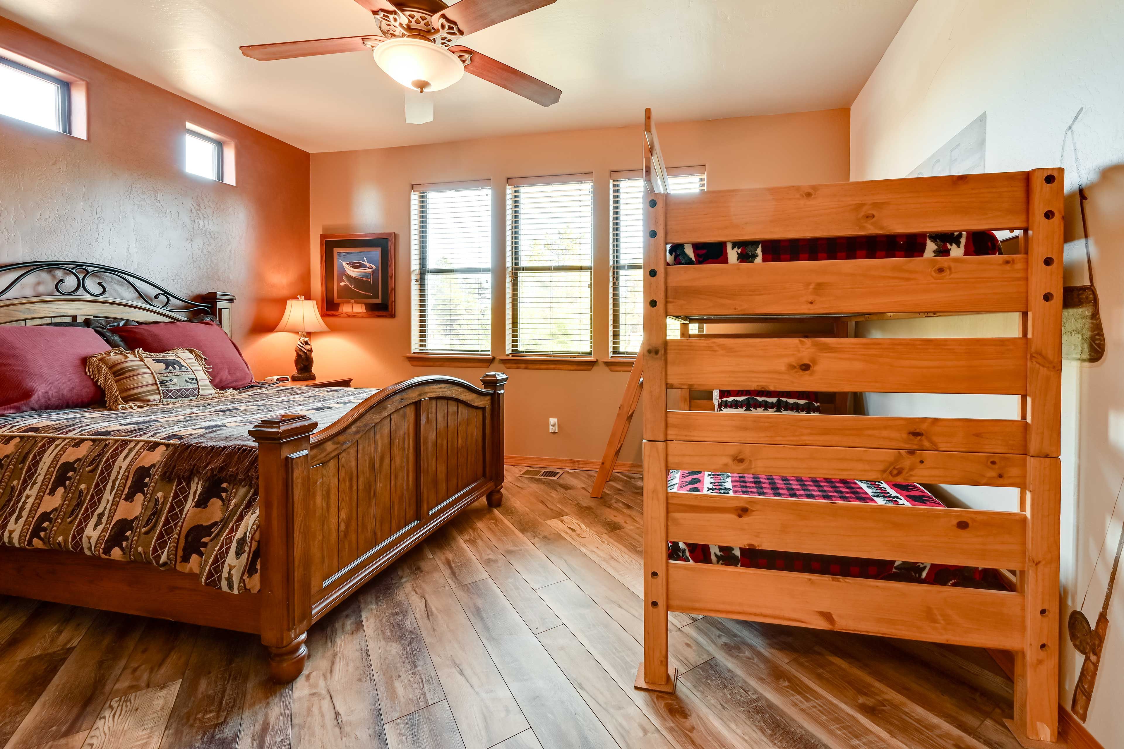 Bedroom 2 | Queen Bed | Twin Bunk Bed