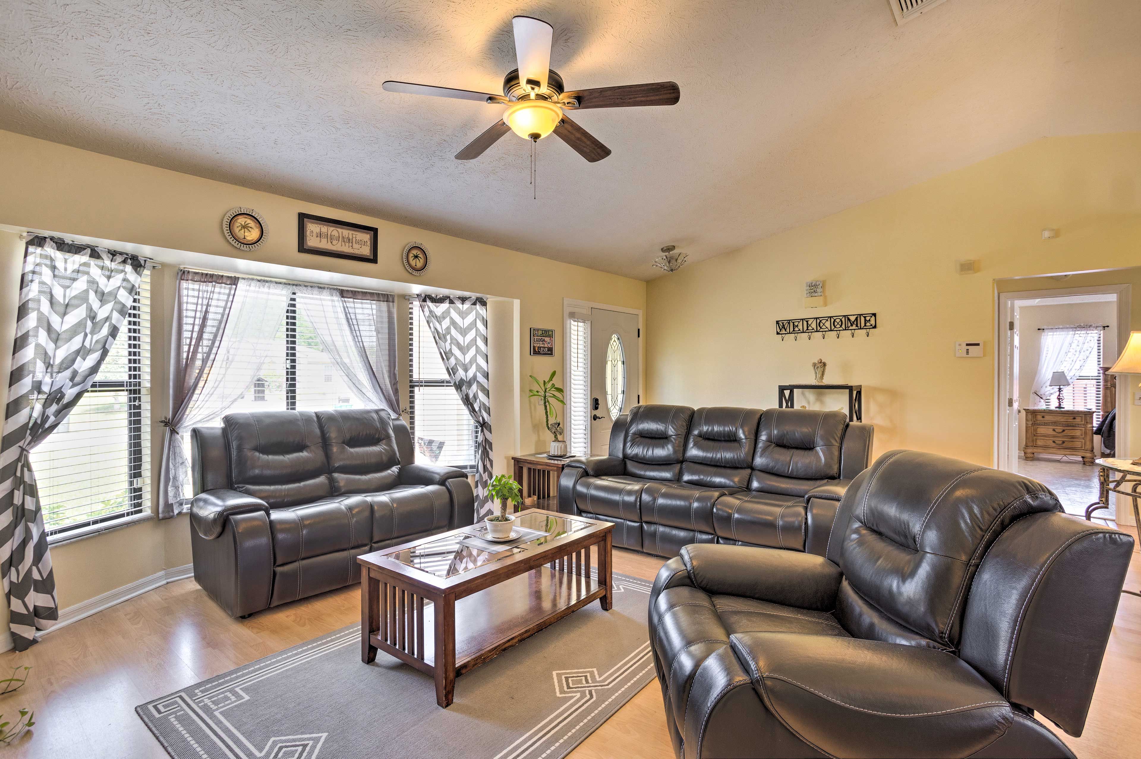 Living Room | Single-Story Home