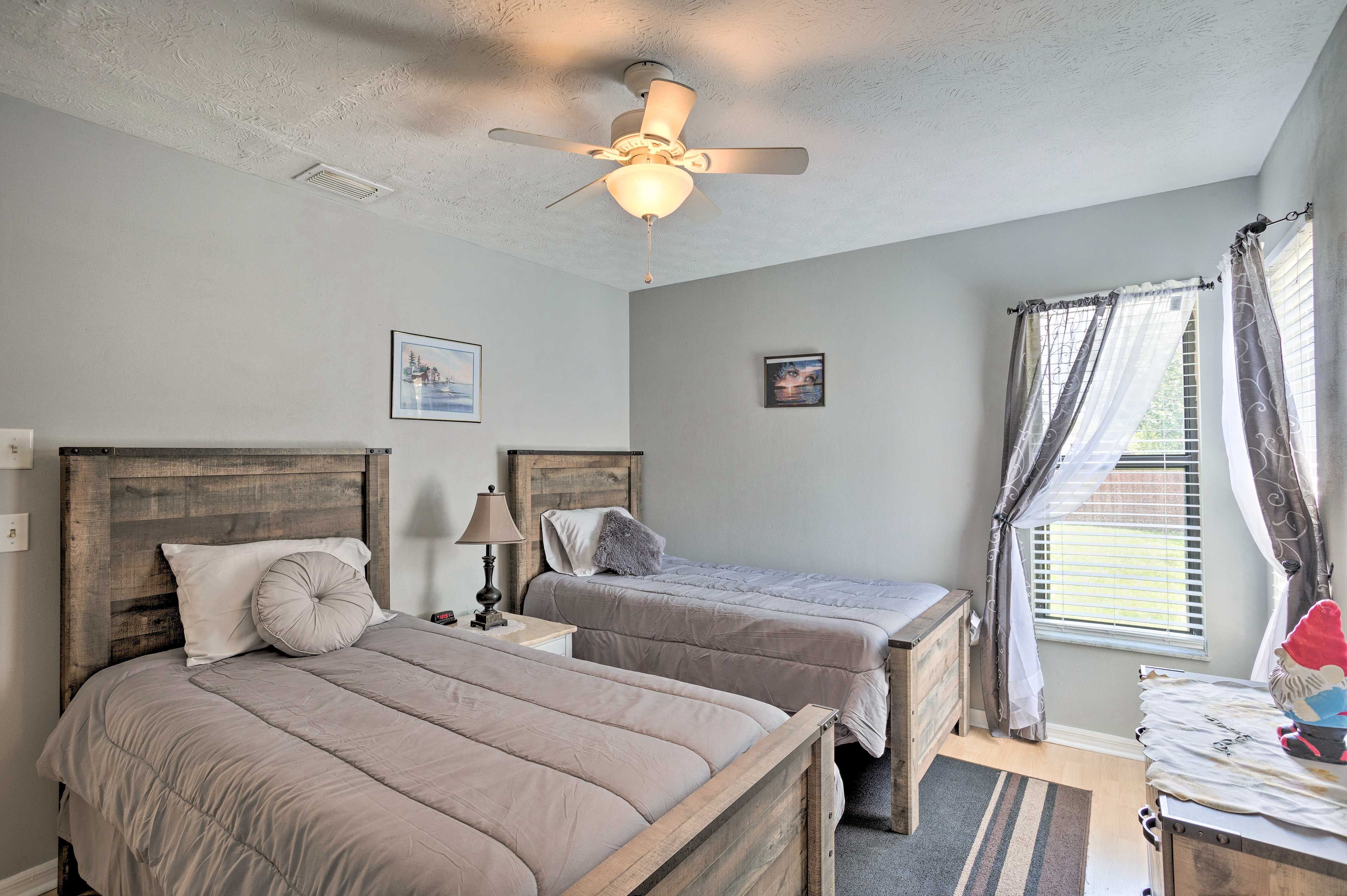 Bedroom 3 | 2 Twin Beds