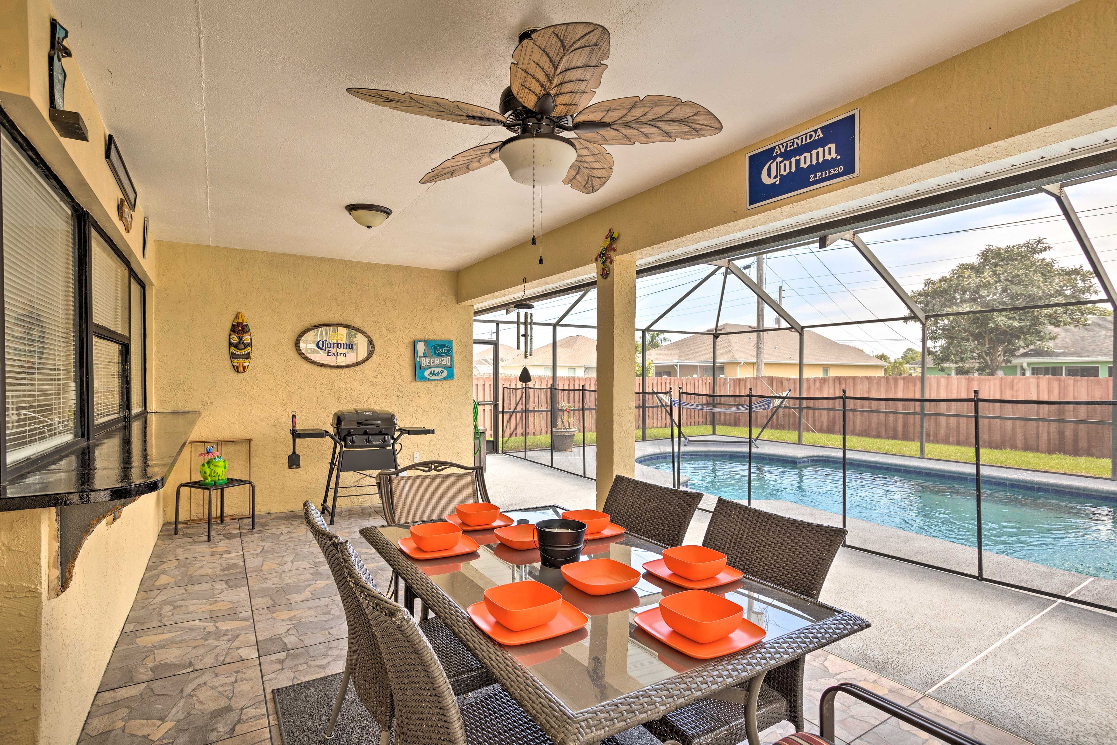 Covered Patio | Gas Grill