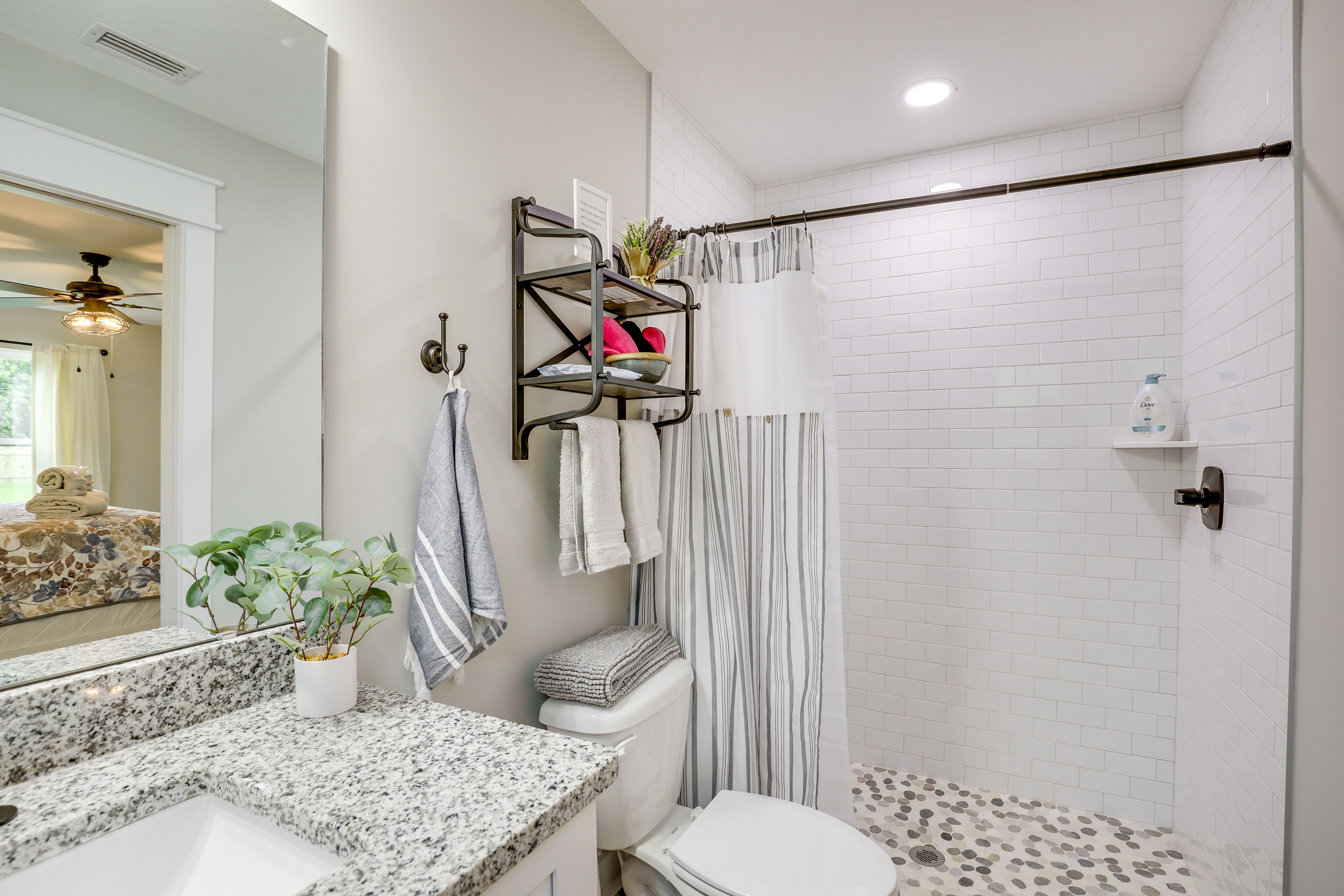 En-Suite Bathroom | Towels Provided