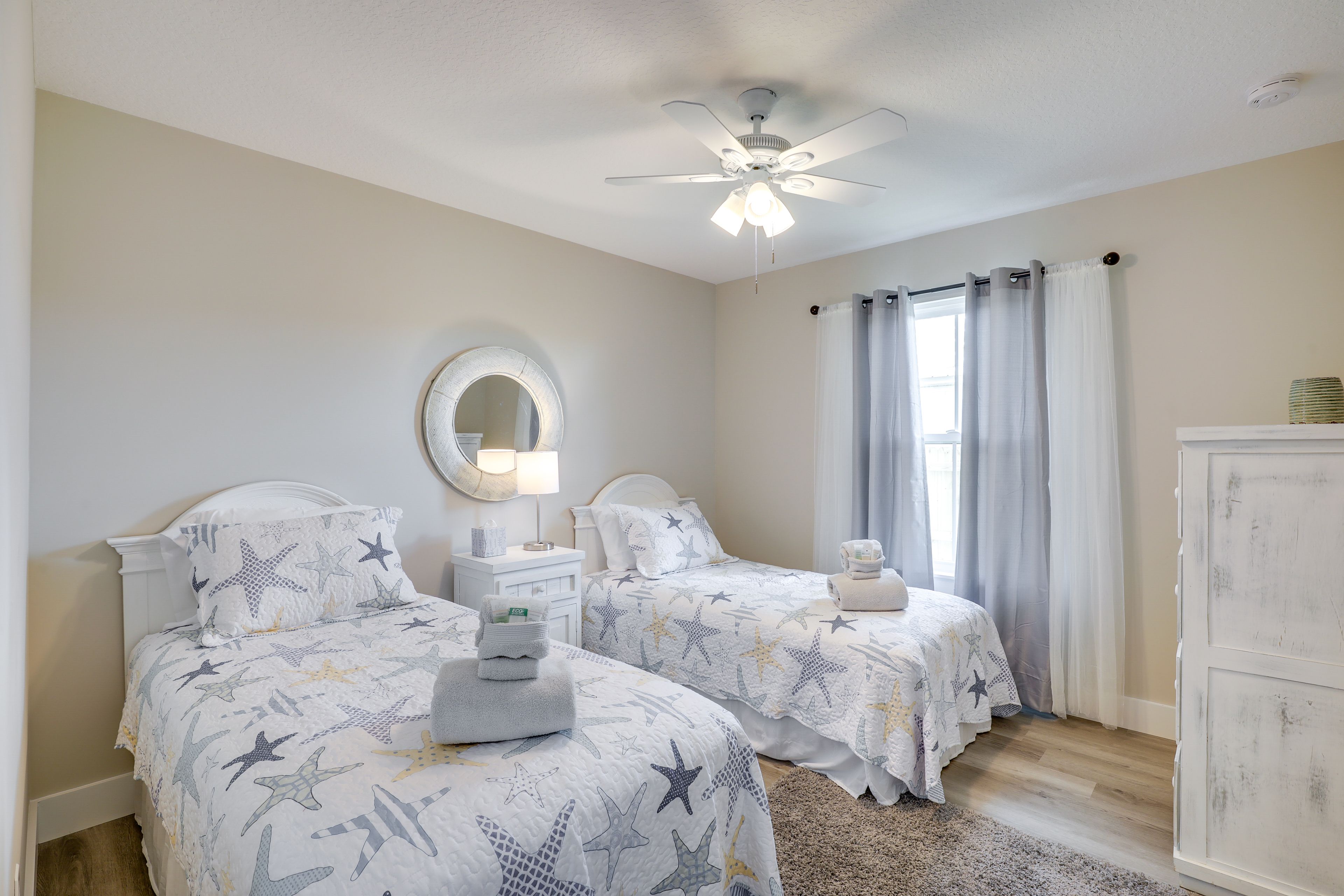 Bedroom 3 | 2 Twin Beds