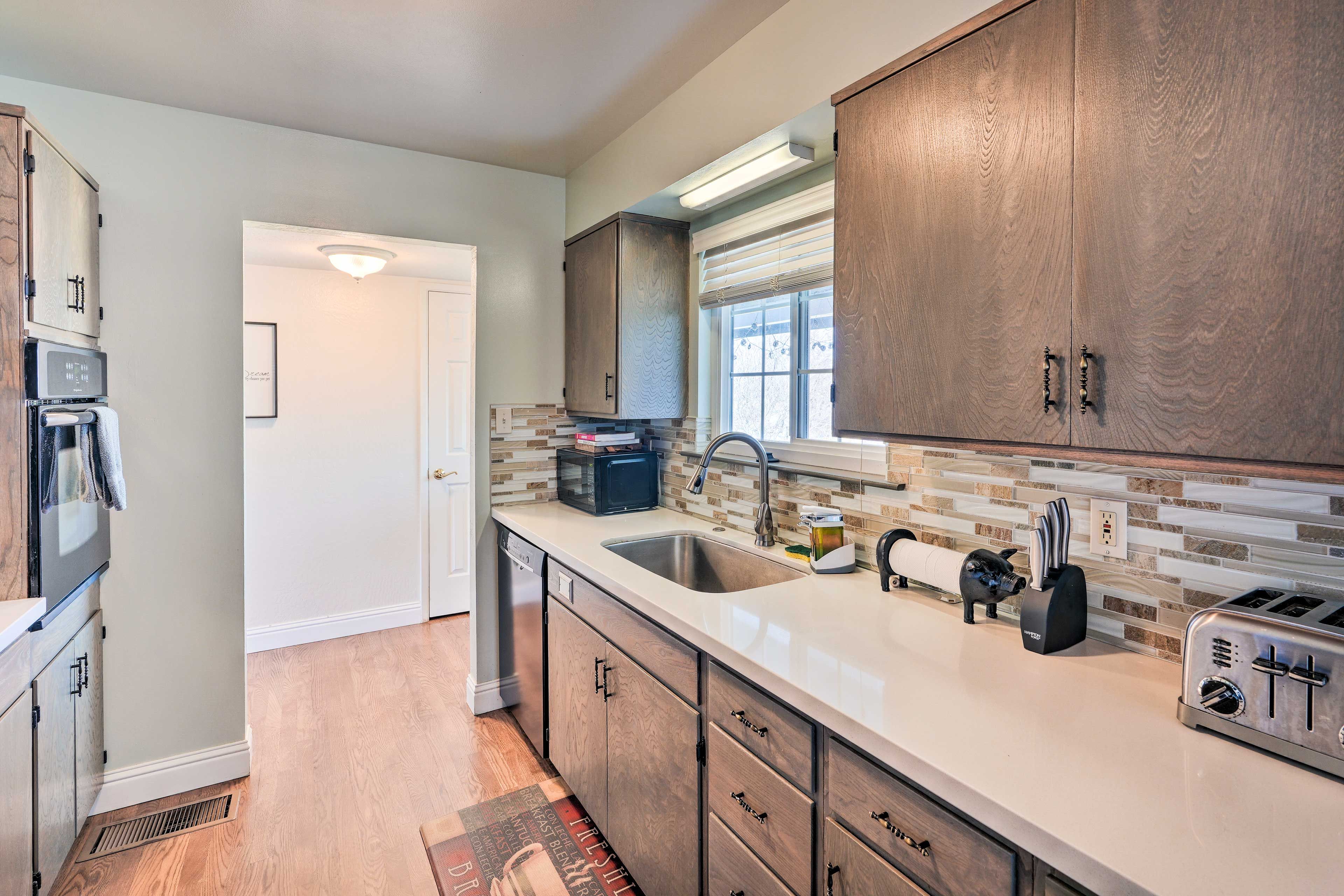 Fully Equipped Kitchen | Ice Maker