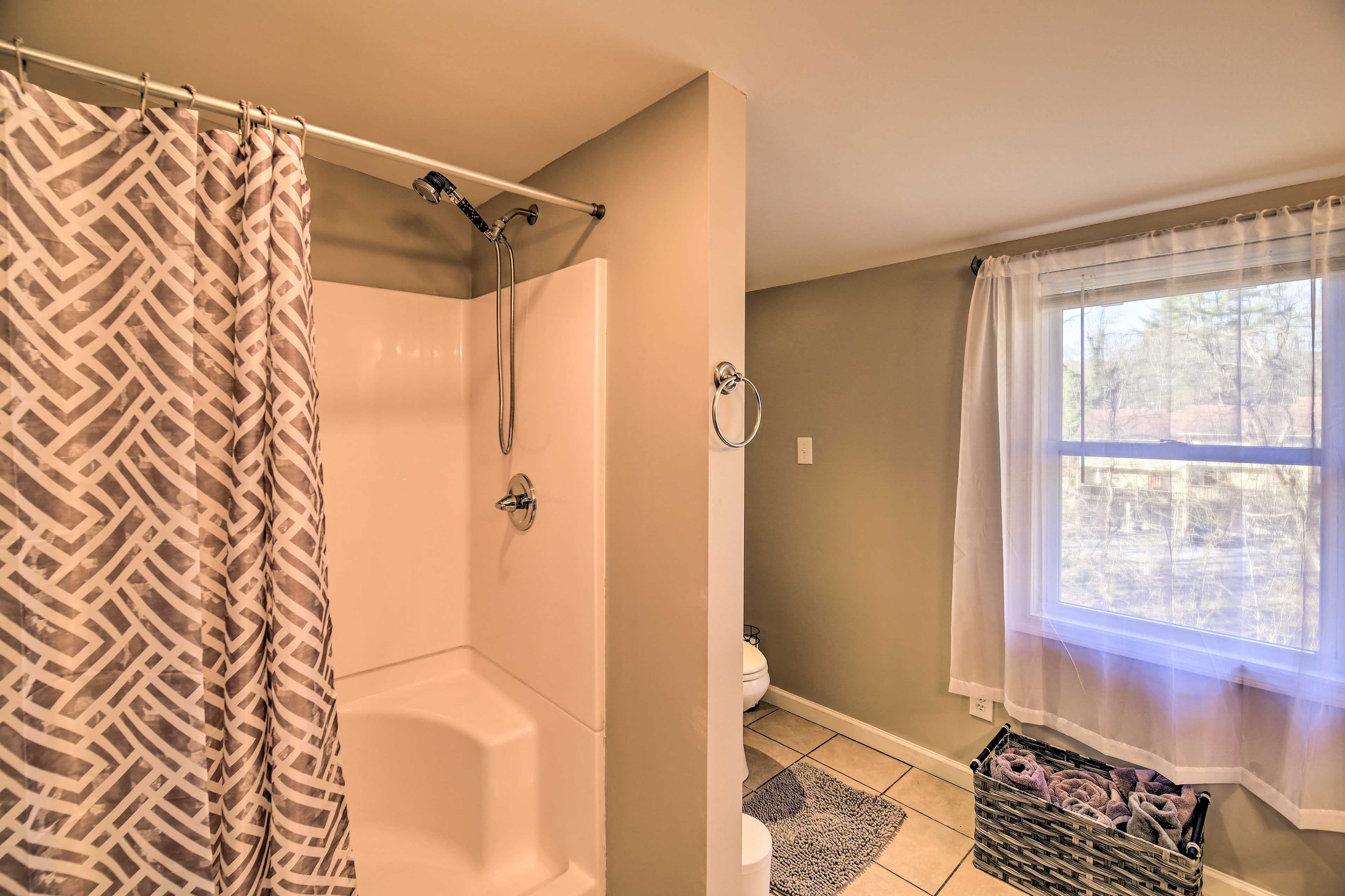 Full Bathroom